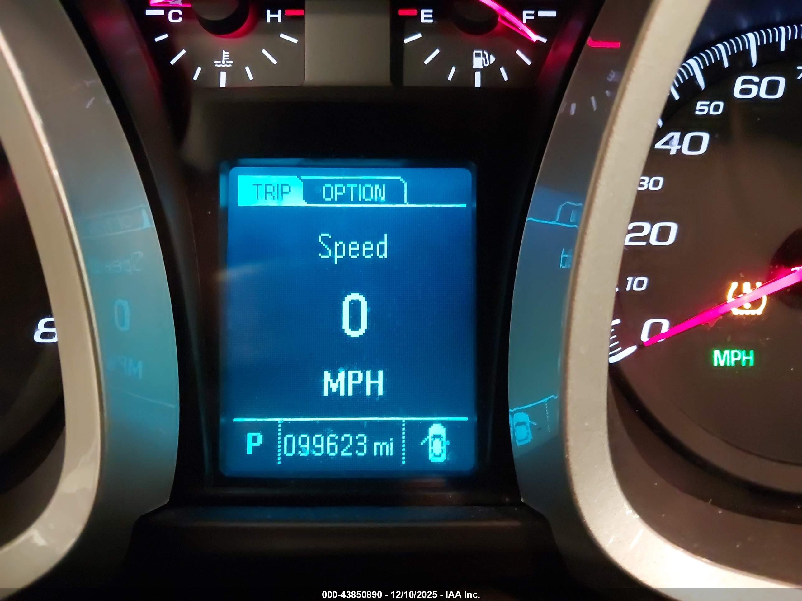 CHEVROLET EQUINOX image 7