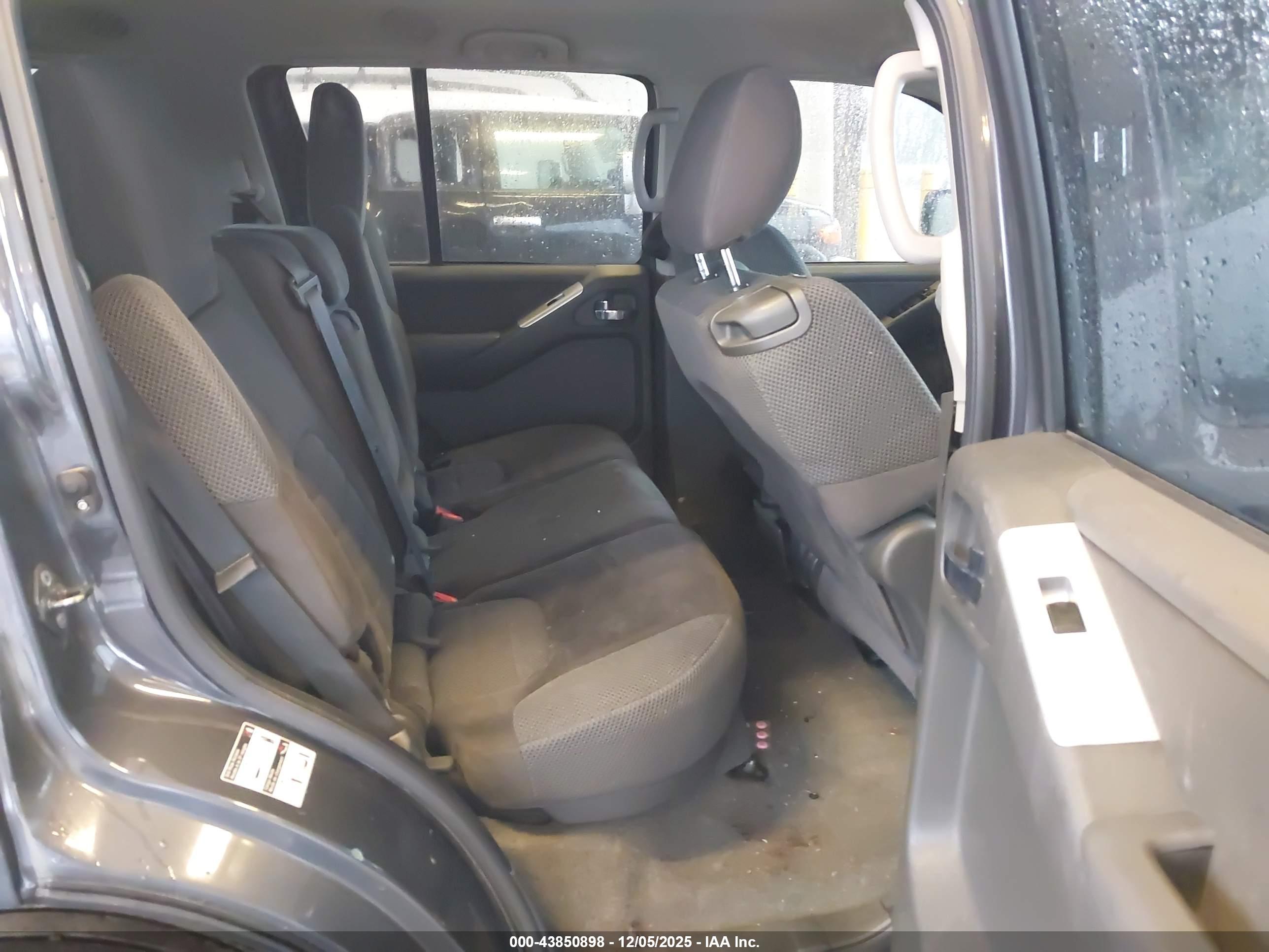 NISSAN PATHFINDER image 8