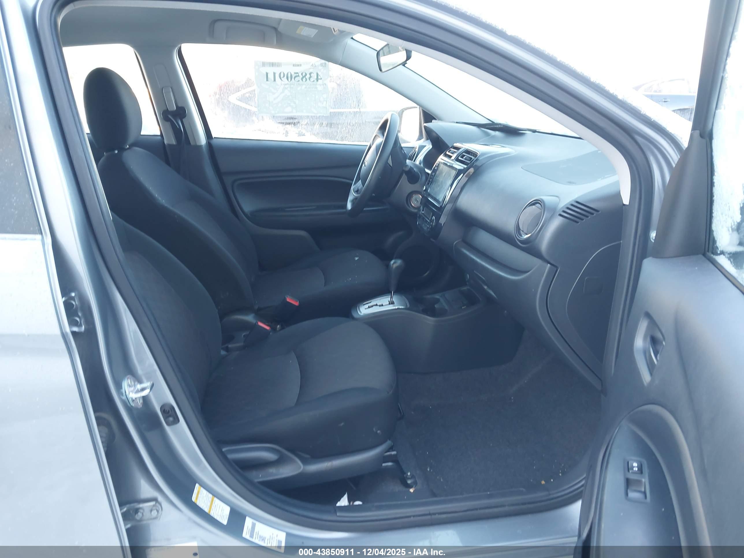 MITSUBISHI MIRAGE image 5