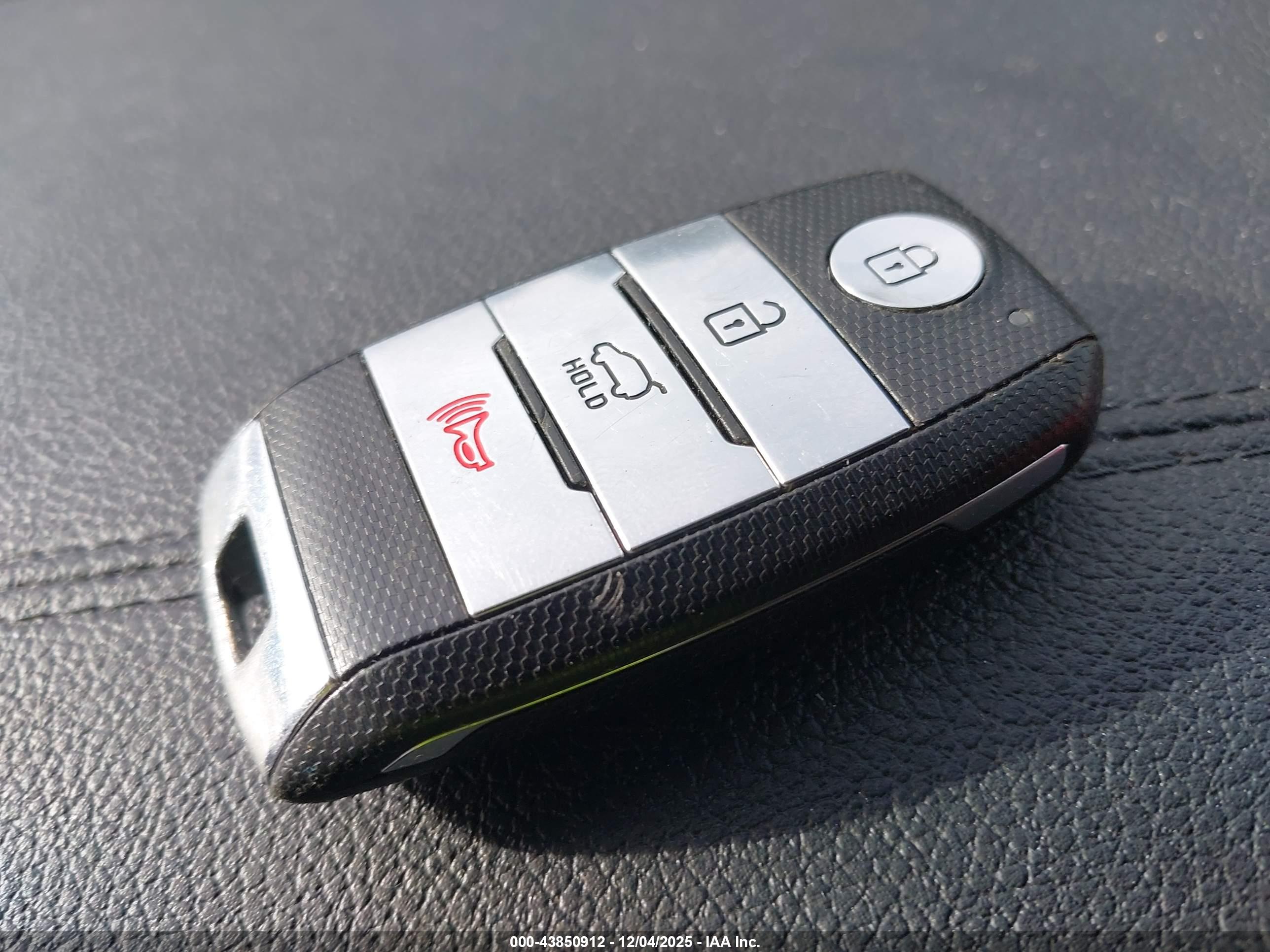 KIA SPORTAGE image 11