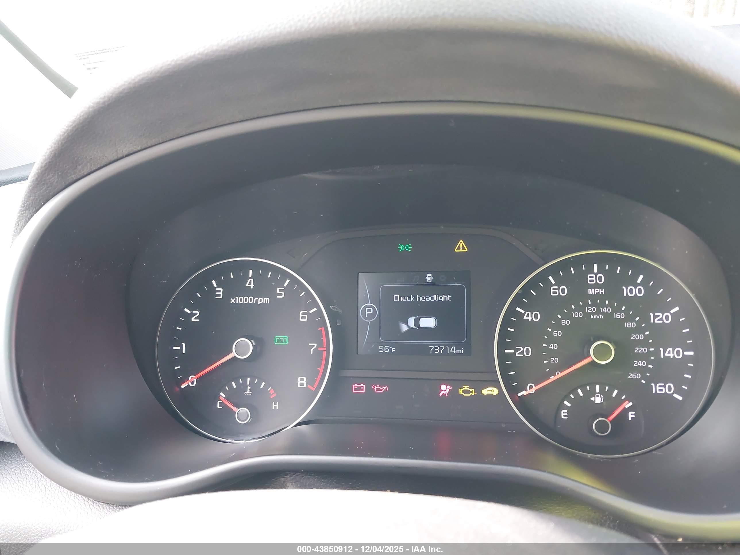 KIA SPORTAGE image 7