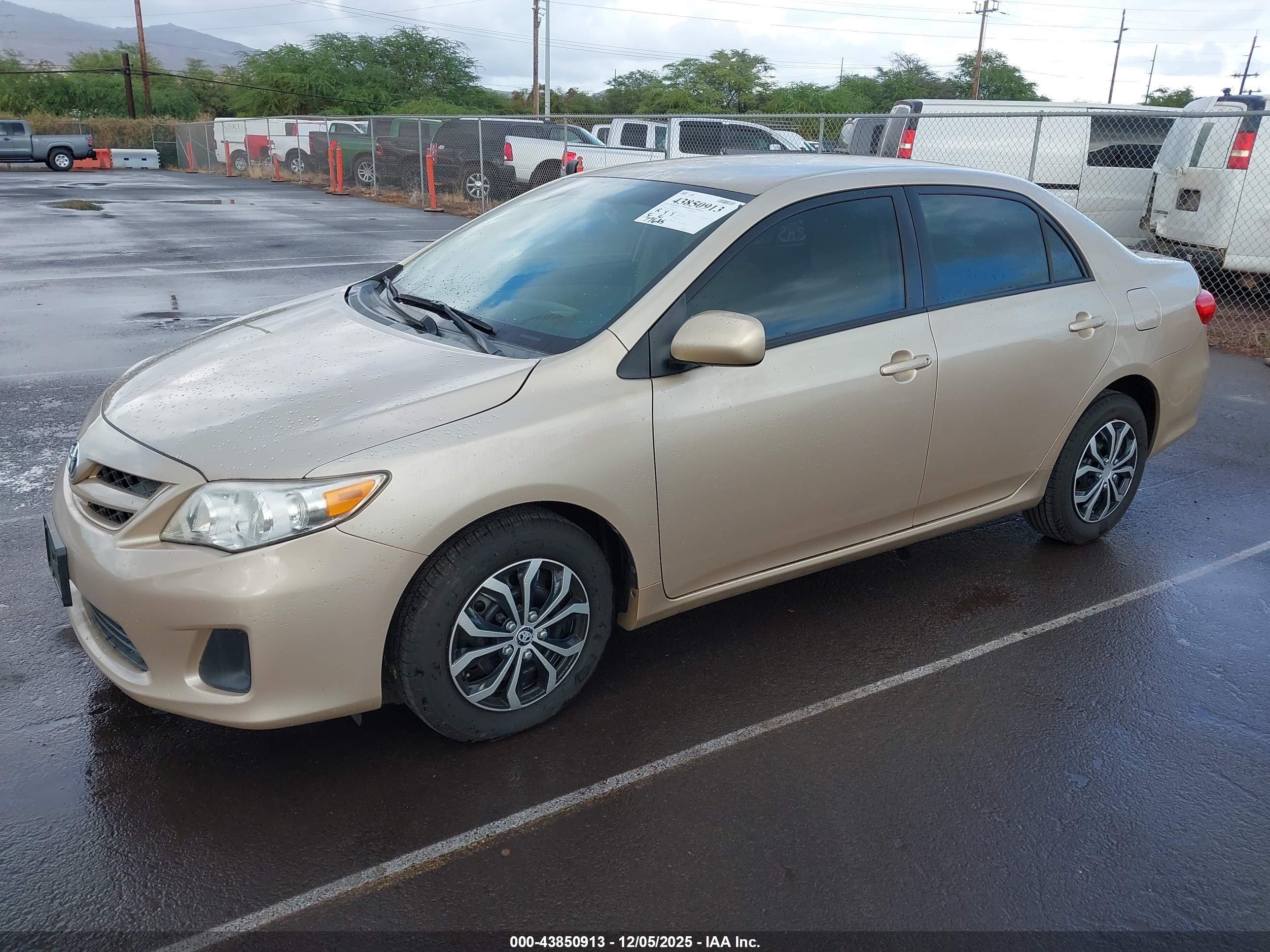 TOYOTA COROLLA image 2