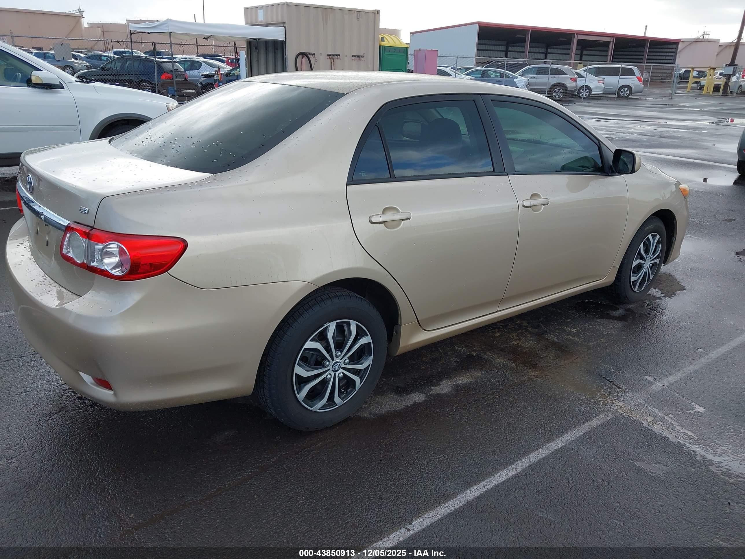 TOYOTA COROLLA image 4