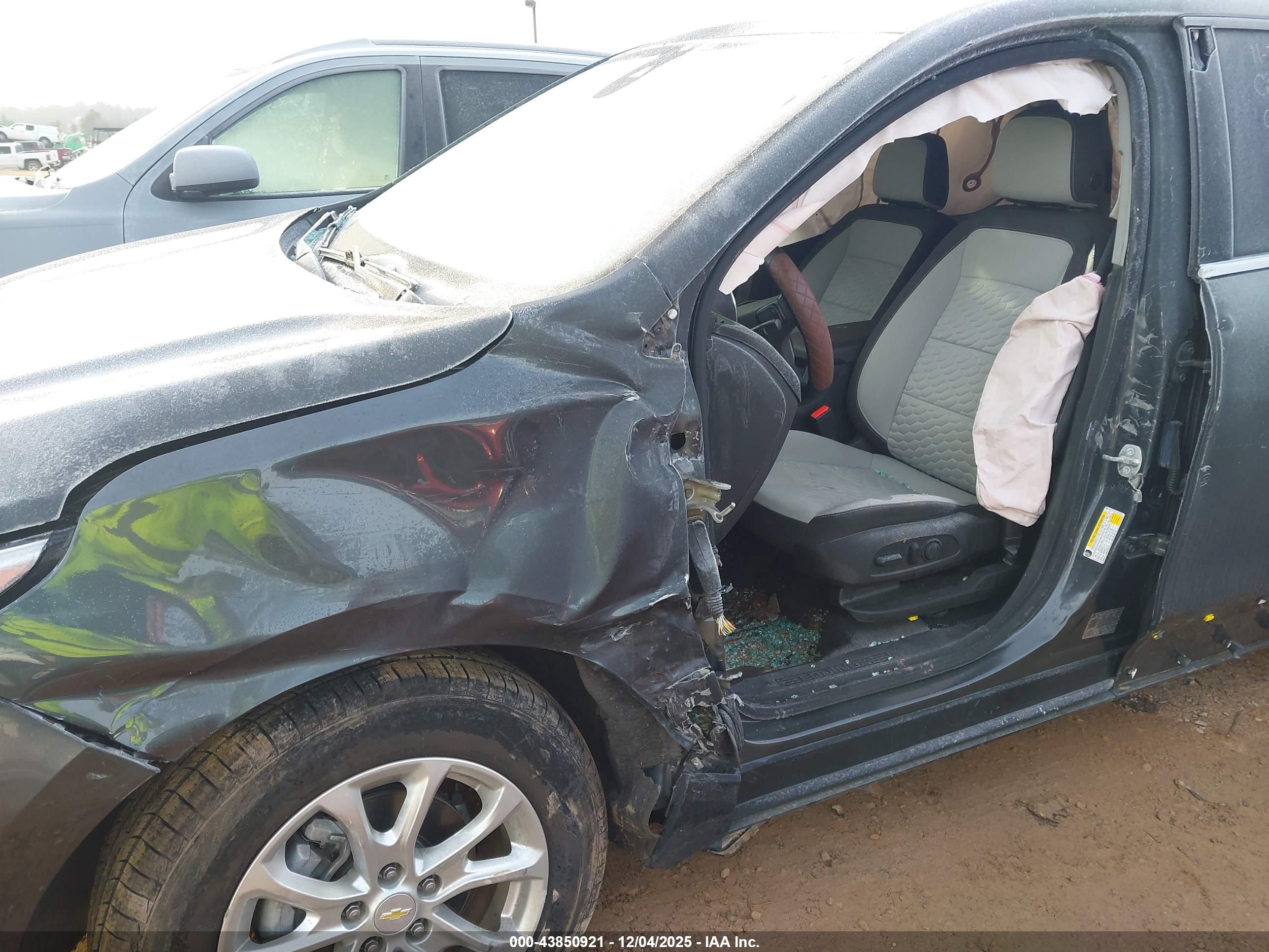 CHEVROLET EQUINOX image 6