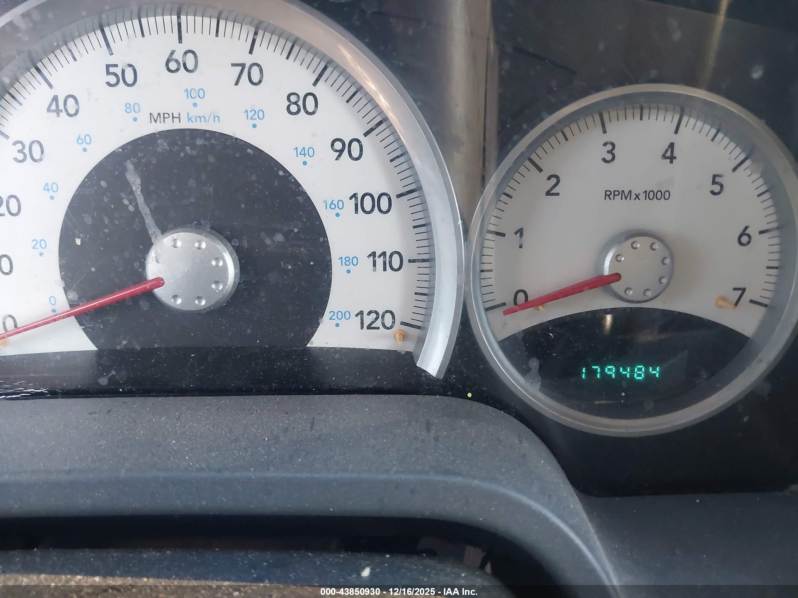 DODGE DAKOTA image 7