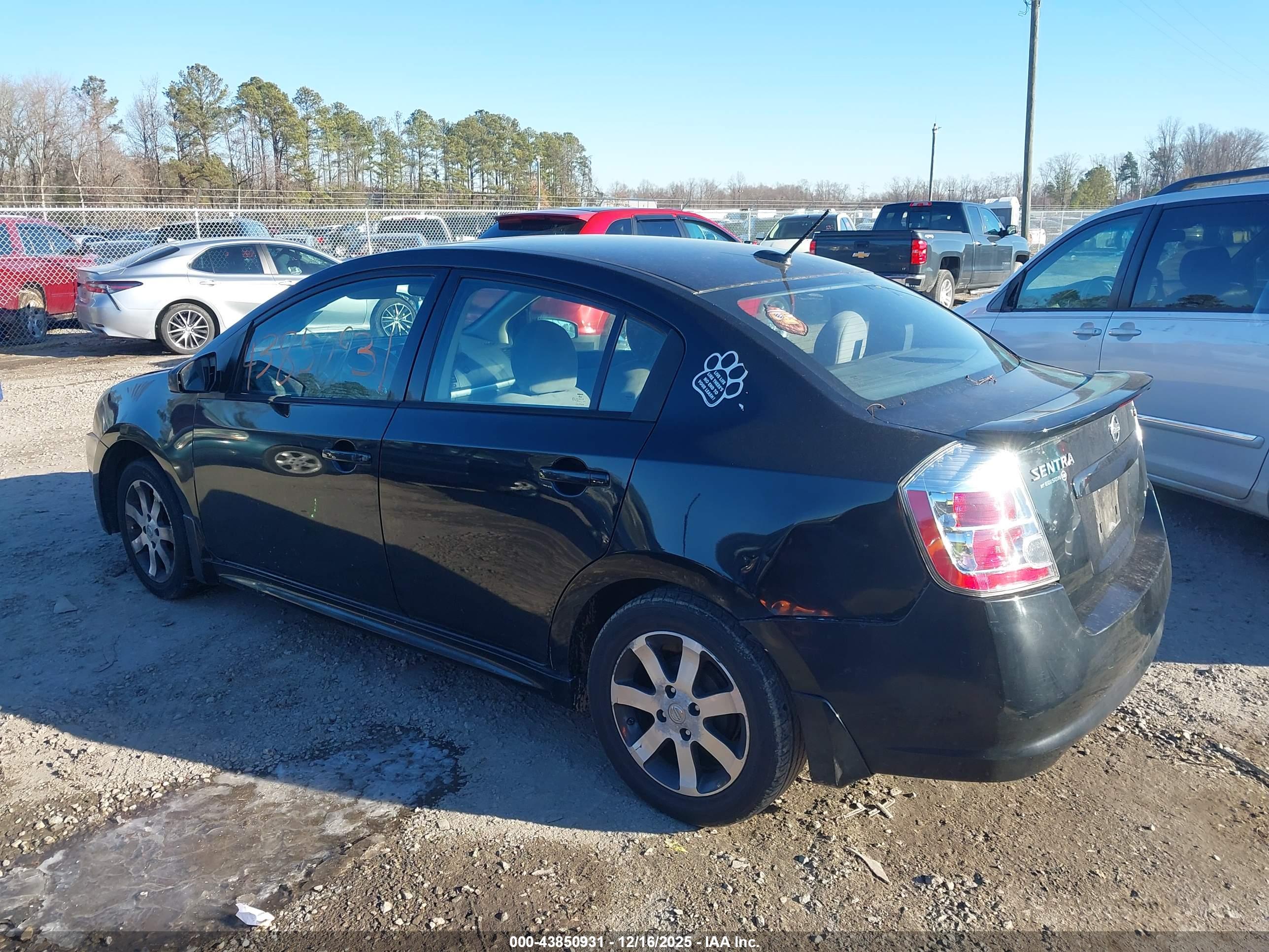 NISSAN SENTRA image 3