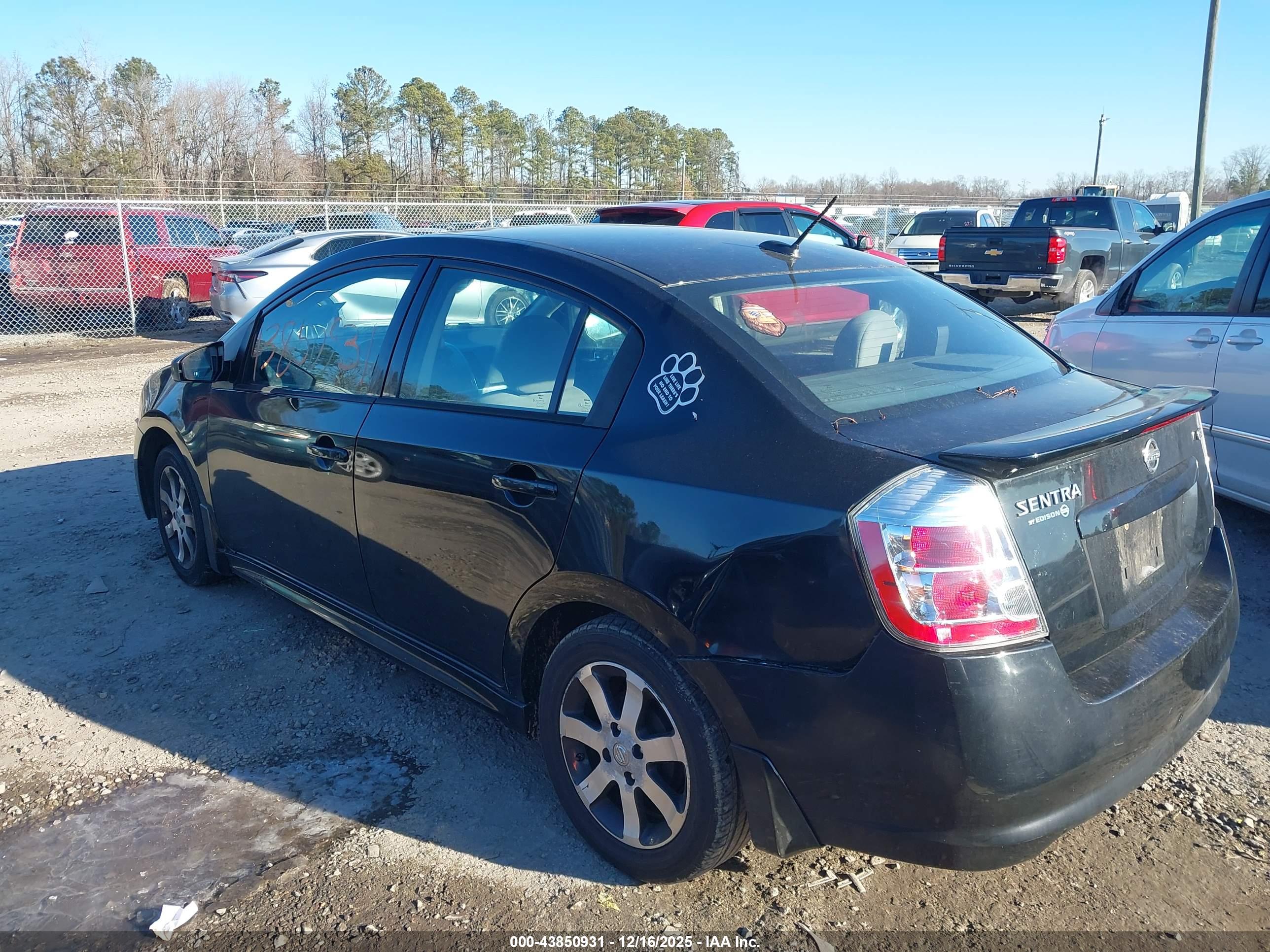 NISSAN SENTRA image 6