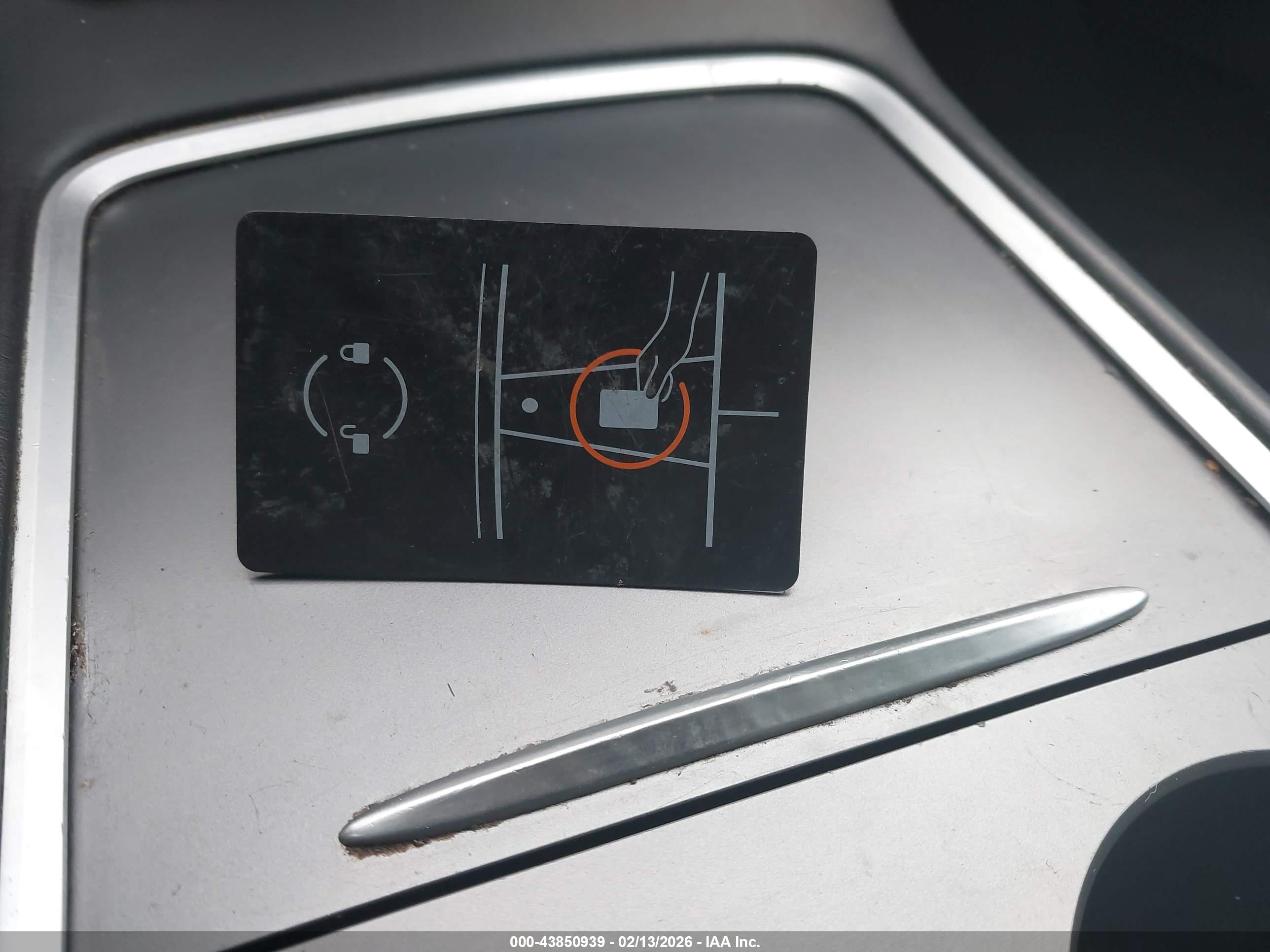 TESLA MODEL image 11