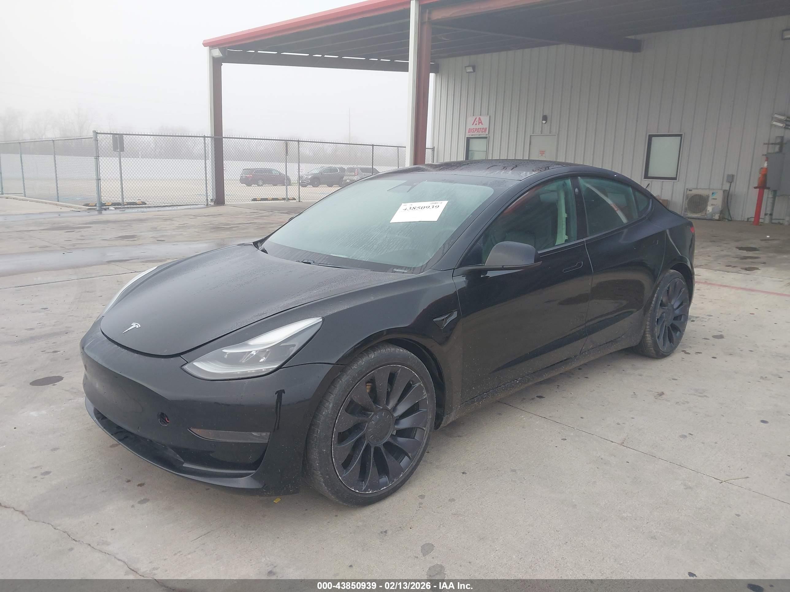TESLA MODEL image 2