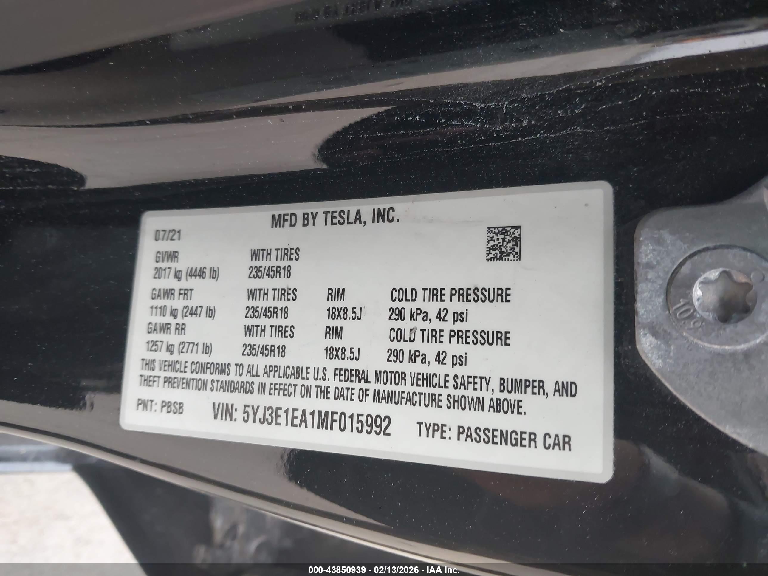 TESLA MODEL image 9