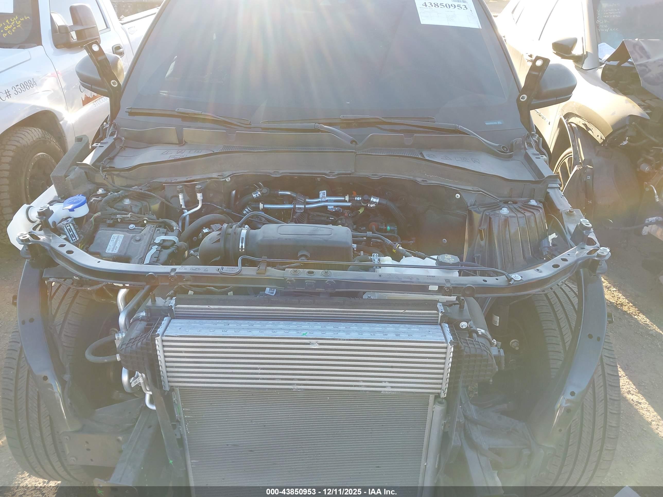 FORD EXPLORER image 10