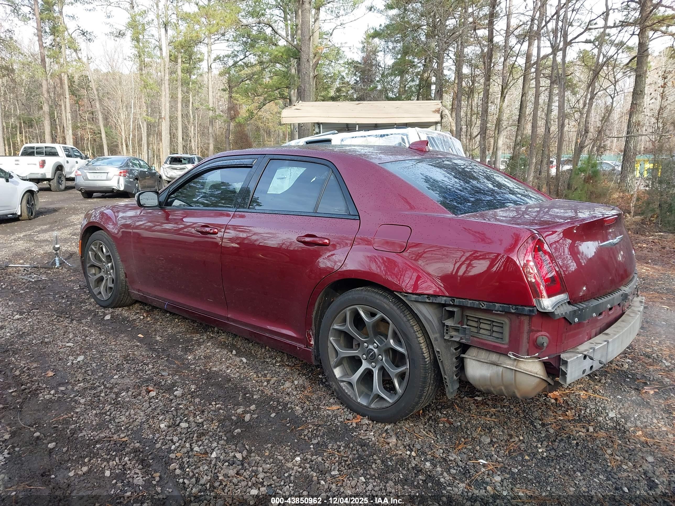 CHRYSLER 300 image 3