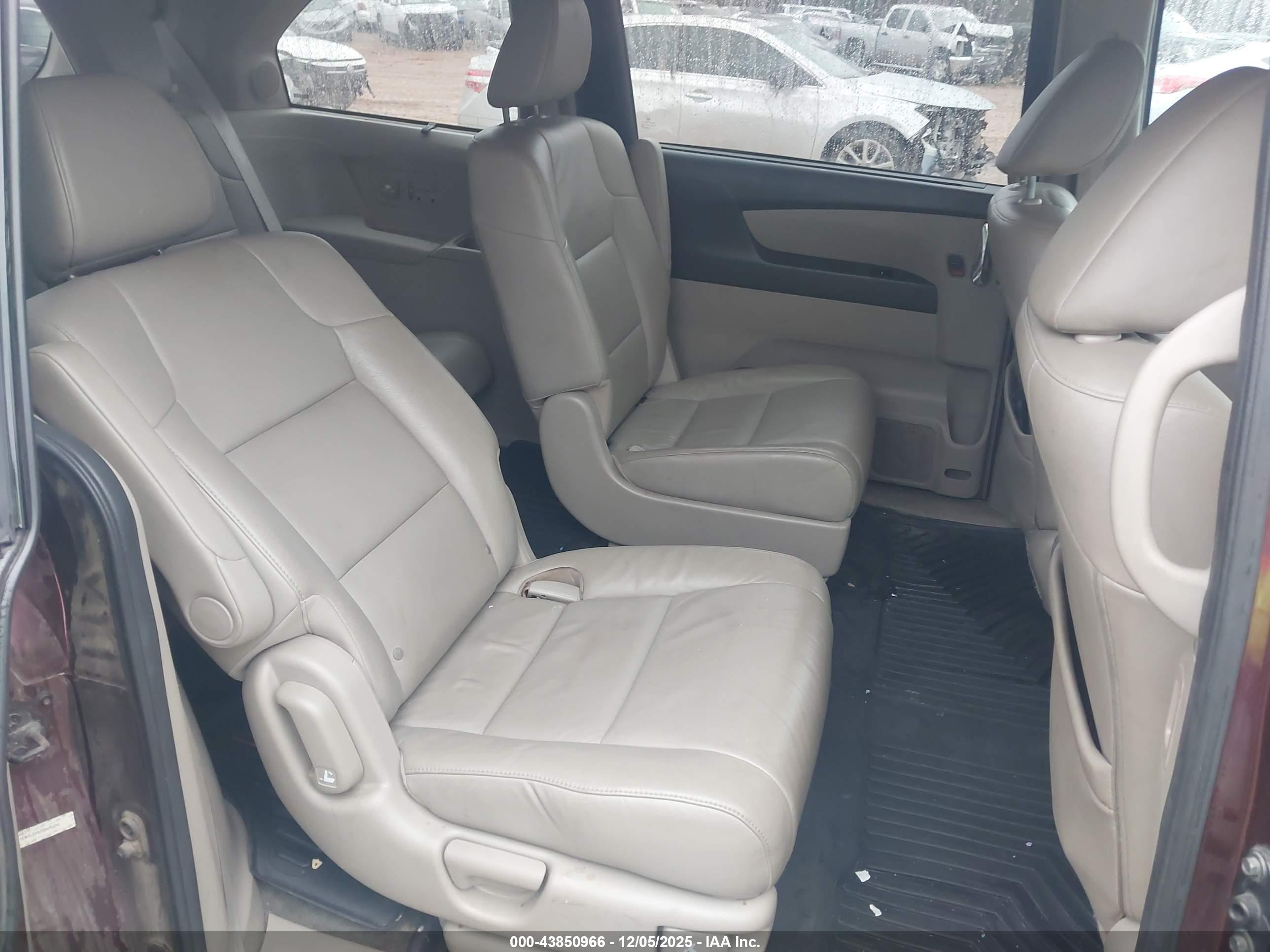 HONDA ODYSSEY image 8