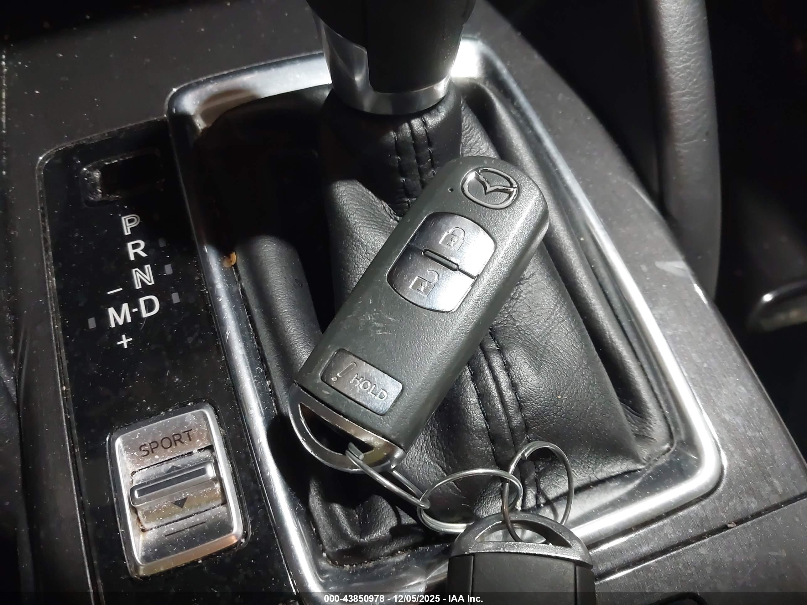 MAZDA CX-5 image 11