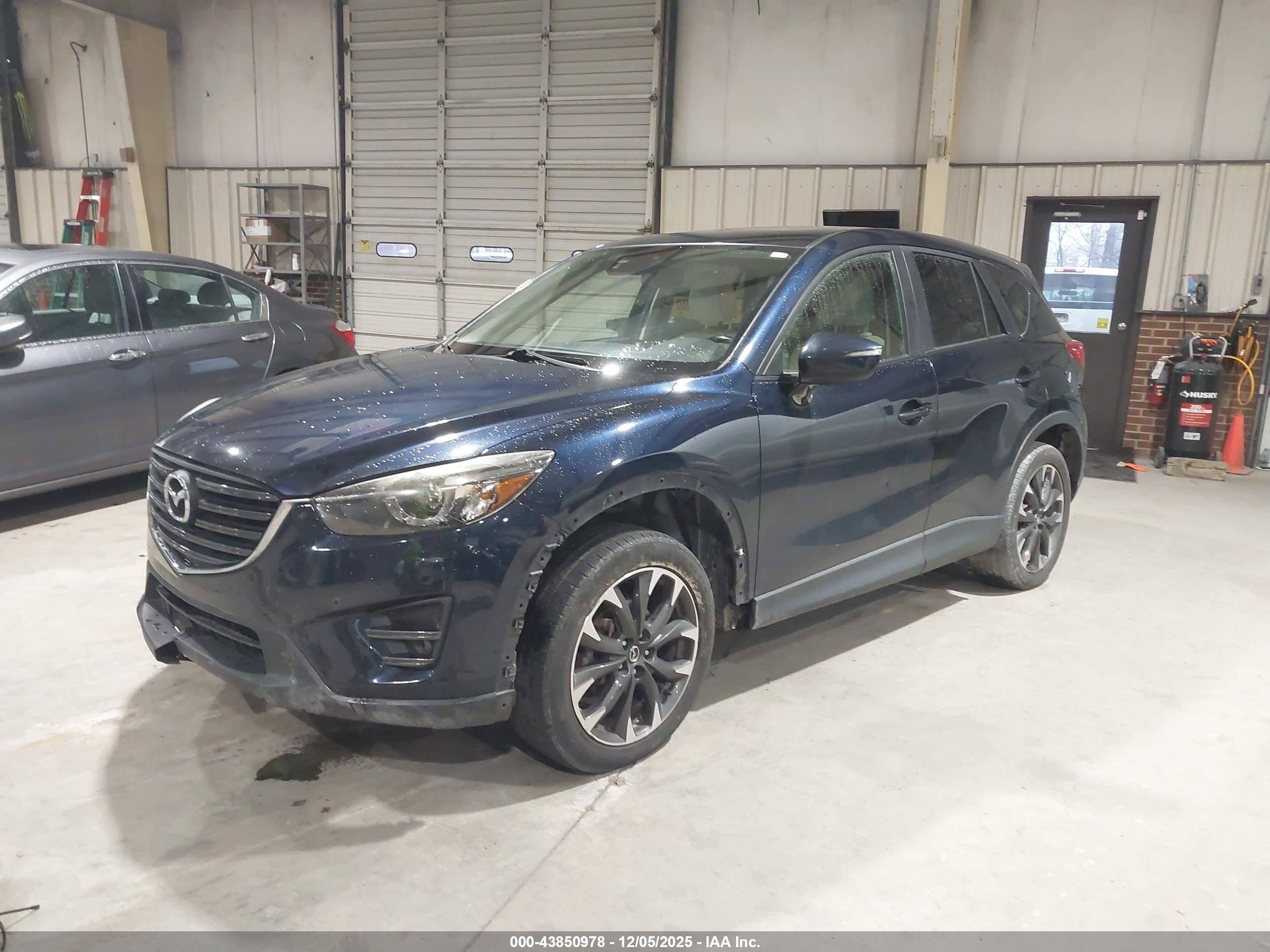 MAZDA CX-5 image 2