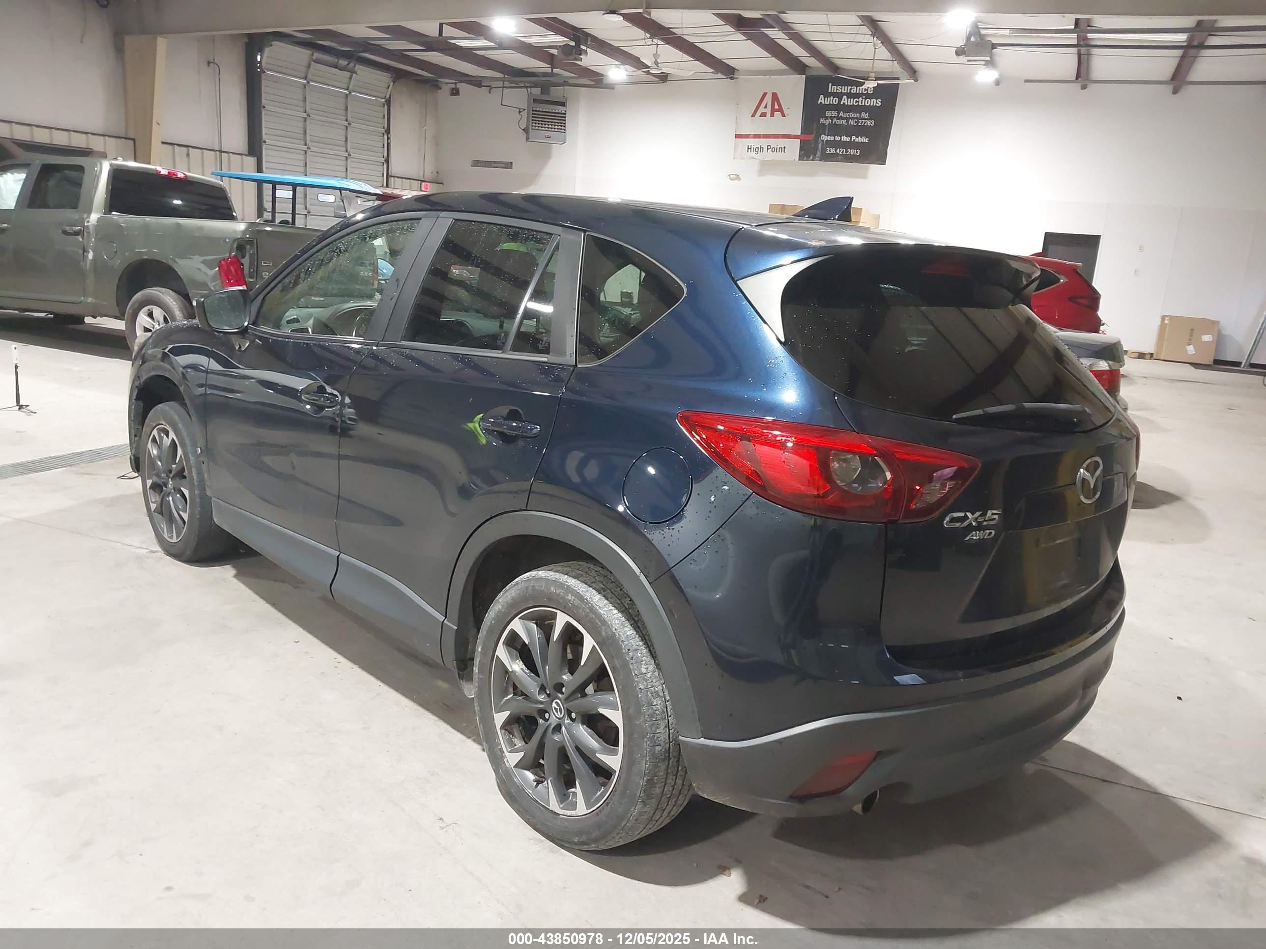 MAZDA CX-5 image 3