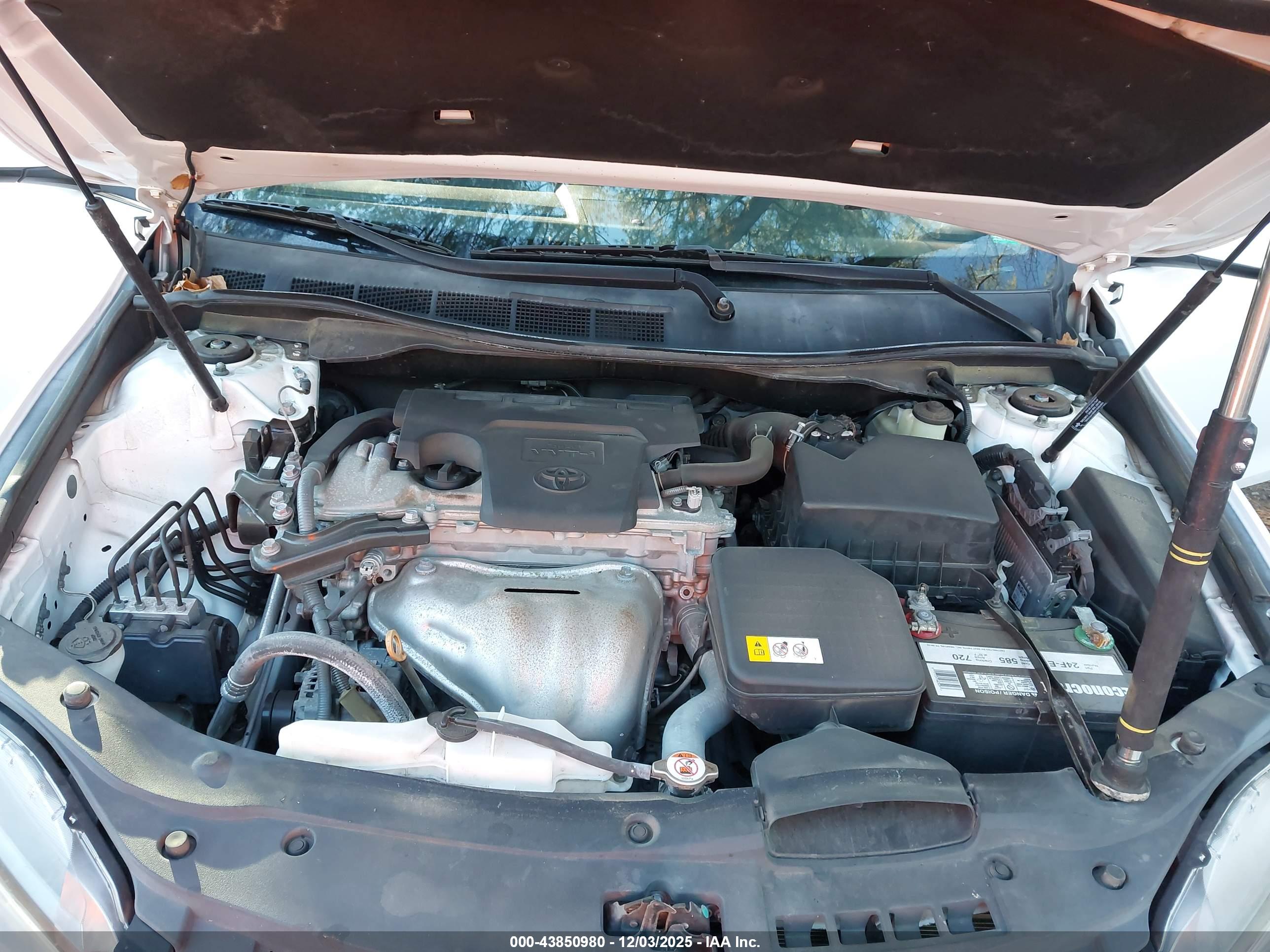 TOYOTA CAMRY image 10