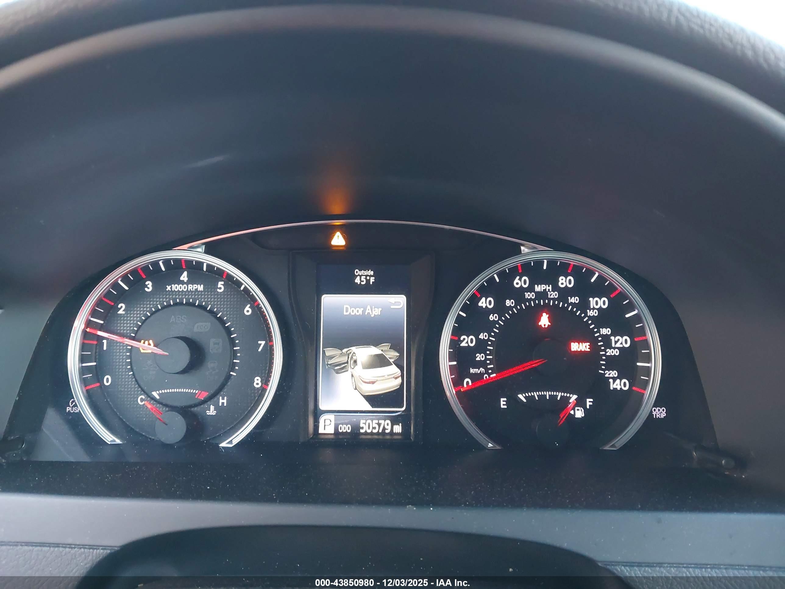 TOYOTA CAMRY image 7