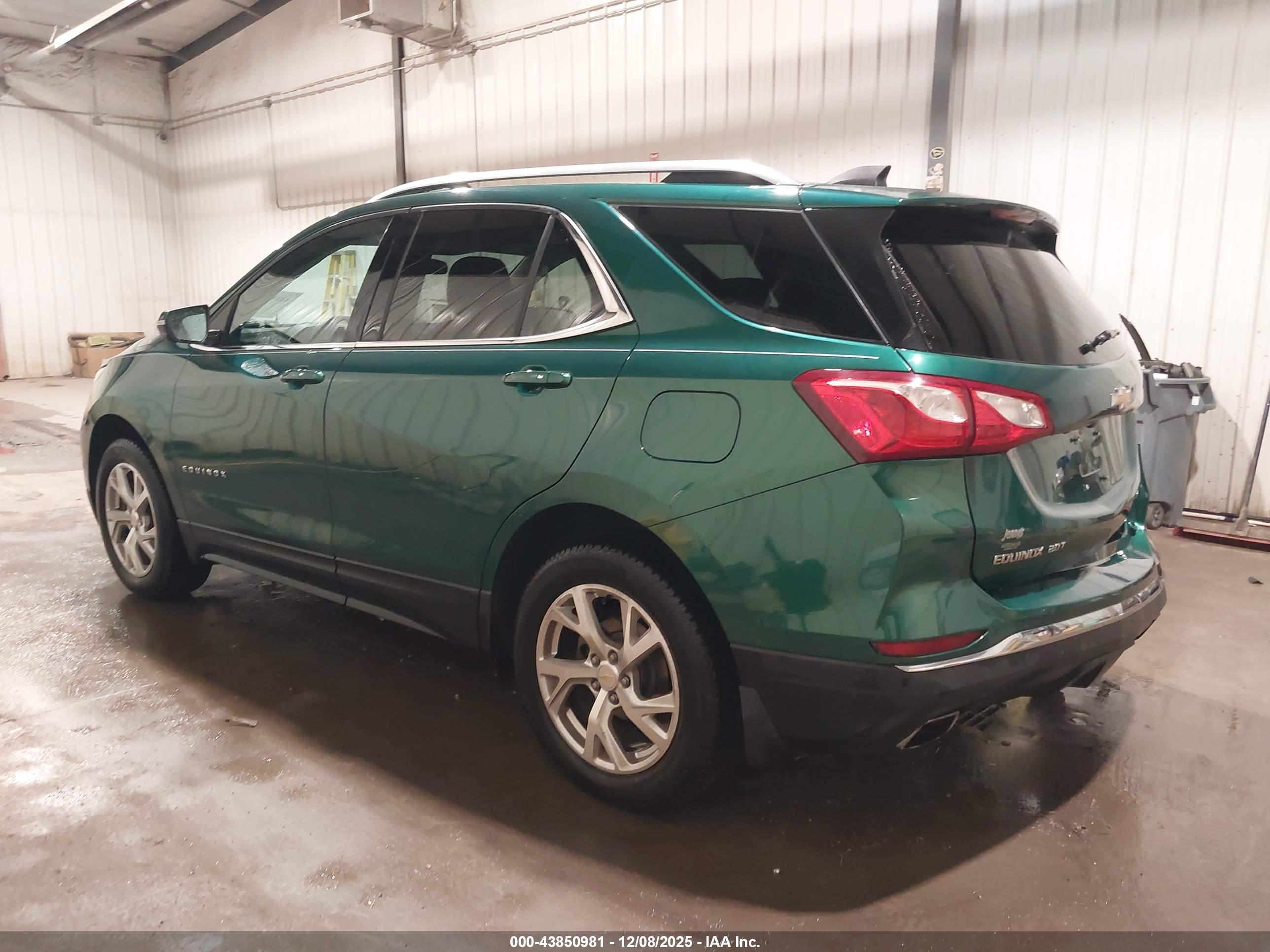 CHEVROLET EQUINOX image 3
