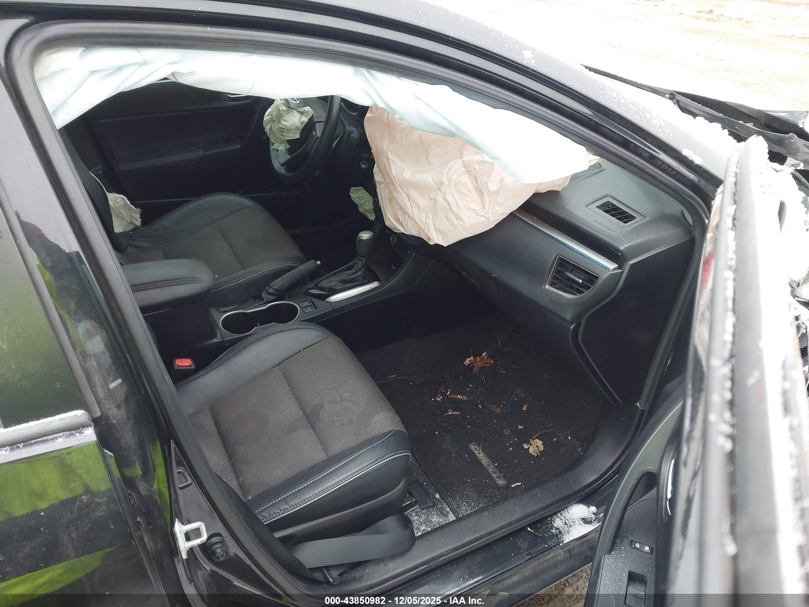 TOYOTA COROLLA image 5
