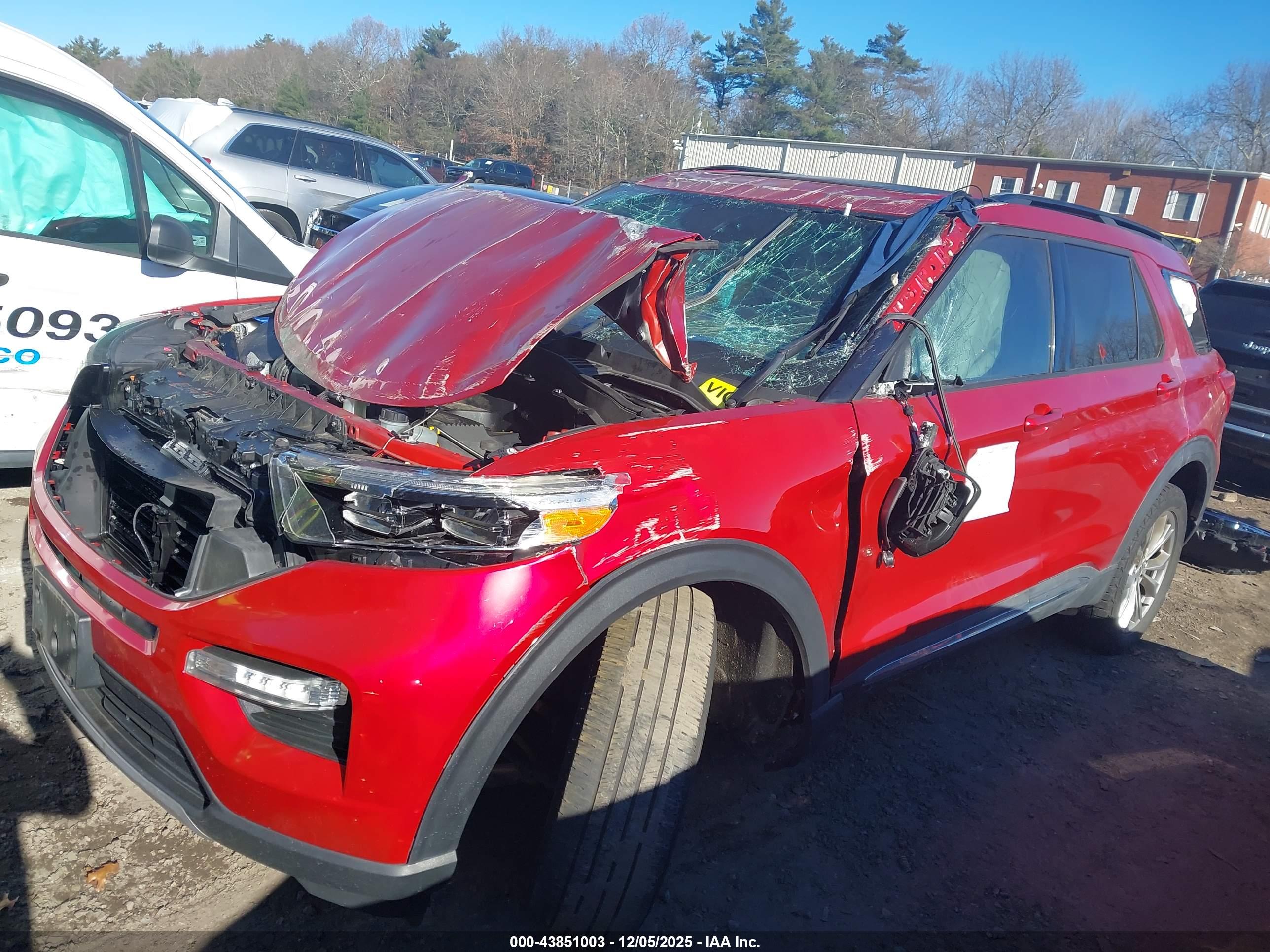 FORD EXPLORER image 2