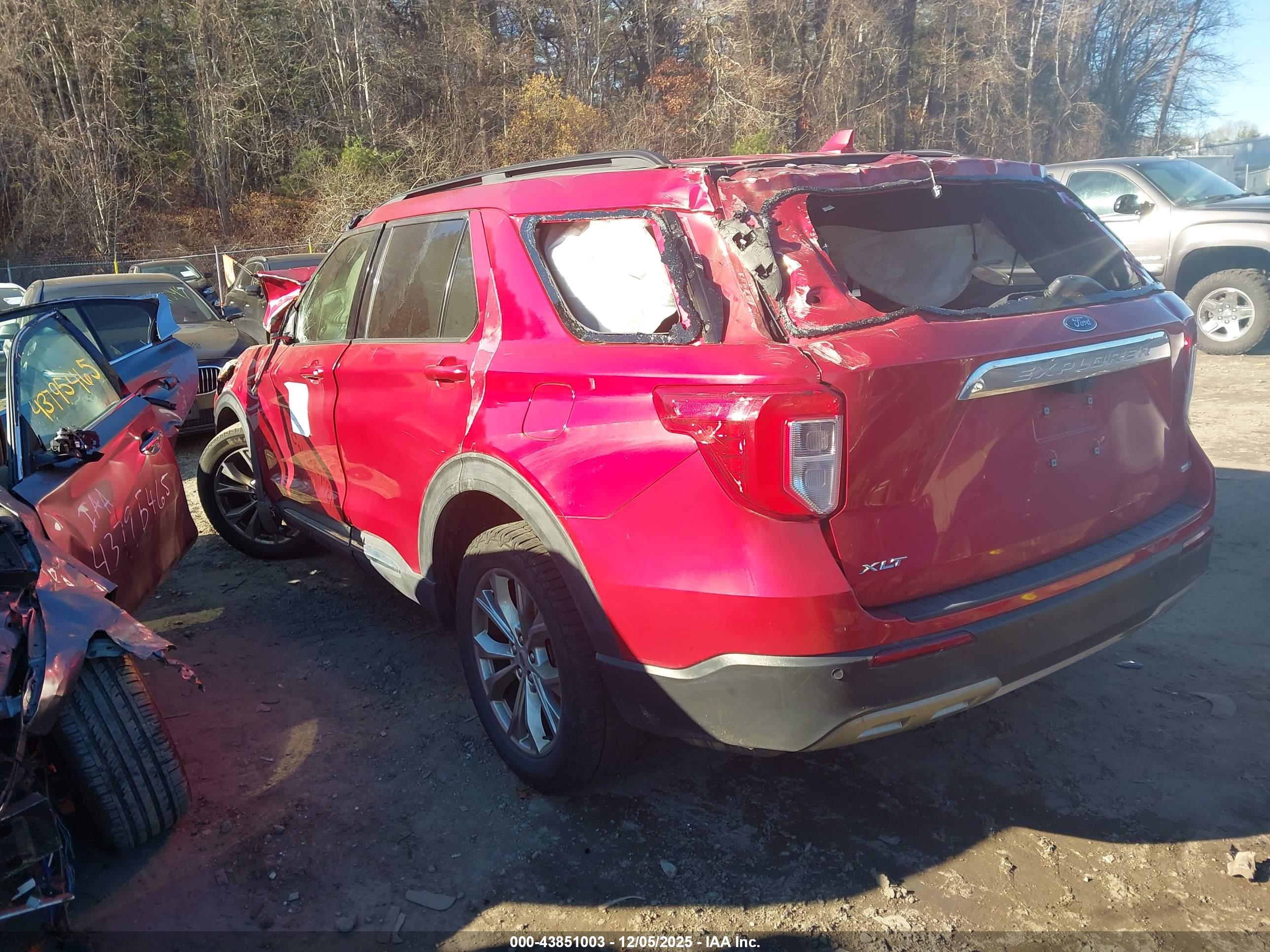 FORD EXPLORER image 3