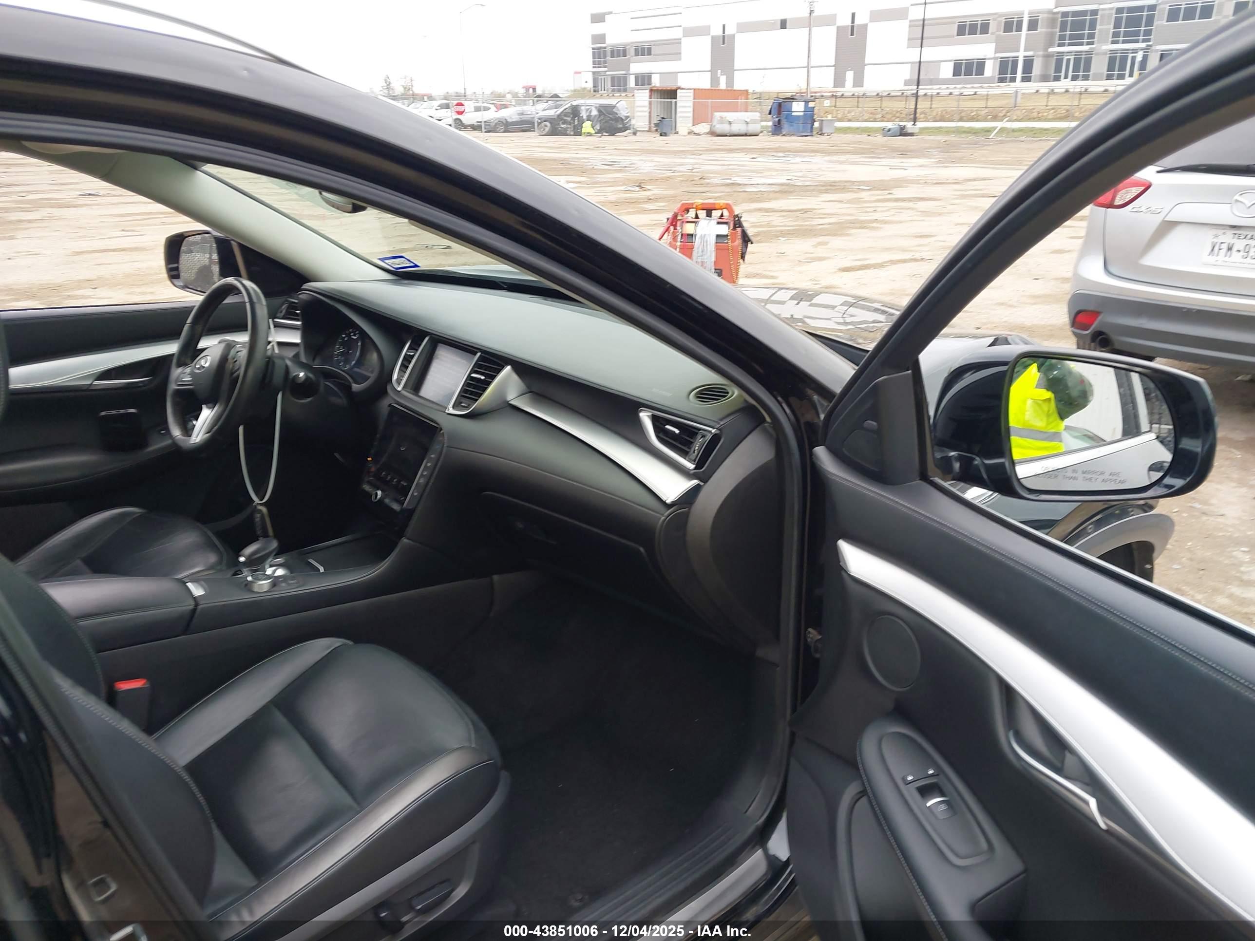 INFINITI QX50 image 5
