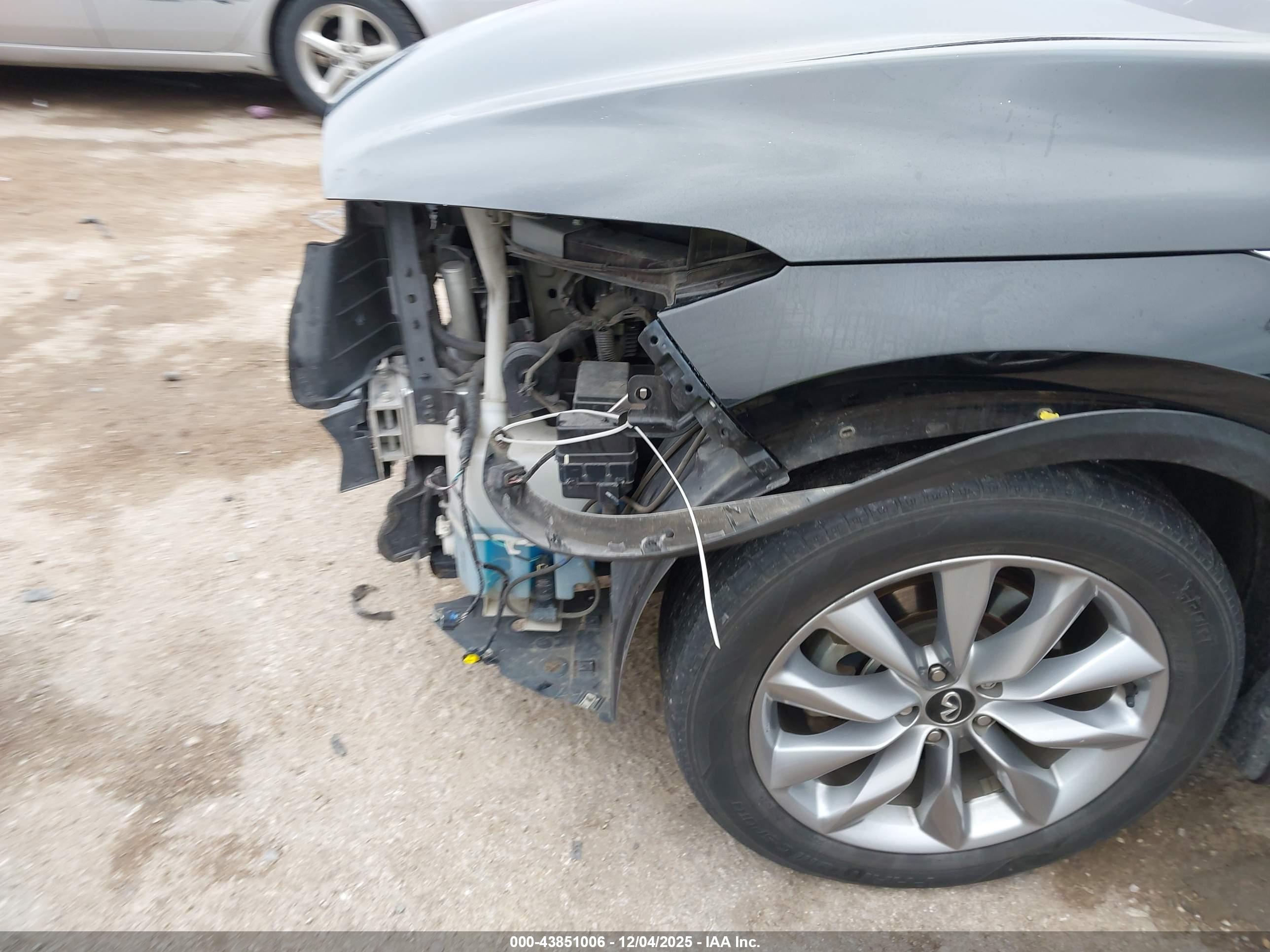 INFINITI QX50 image 6