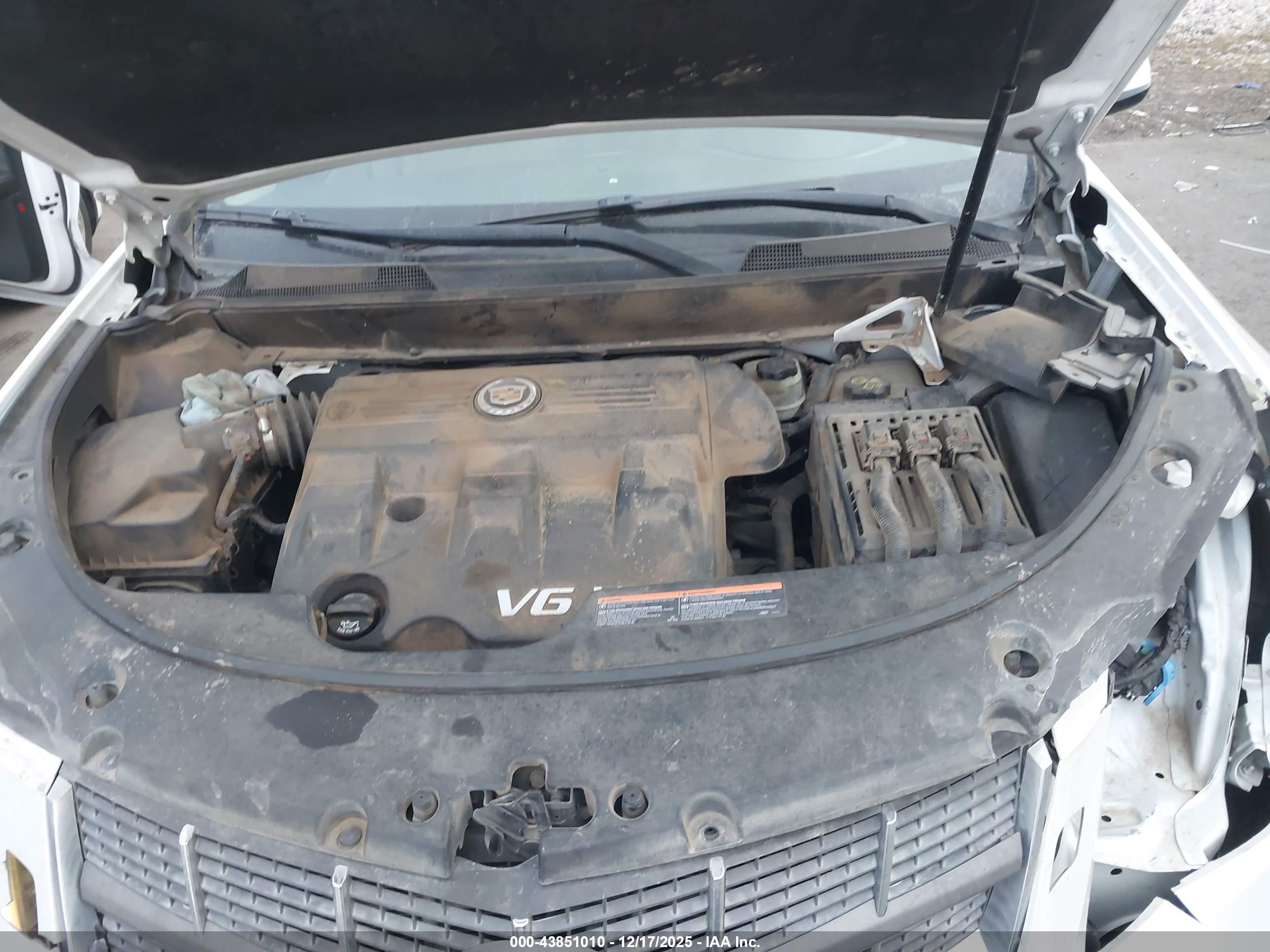 CADILLAC SRX image 10