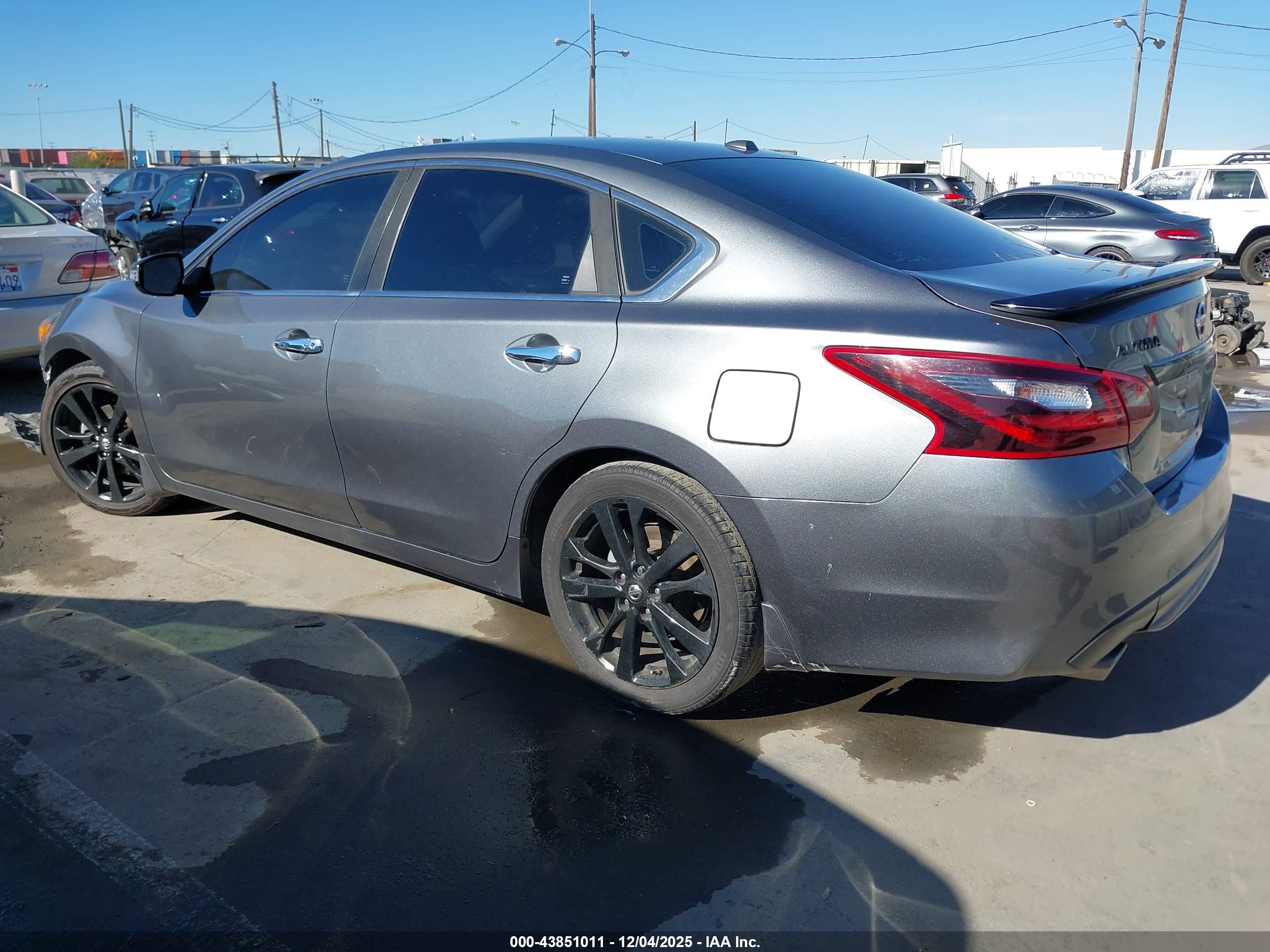 NISSAN ALTIMA image 3