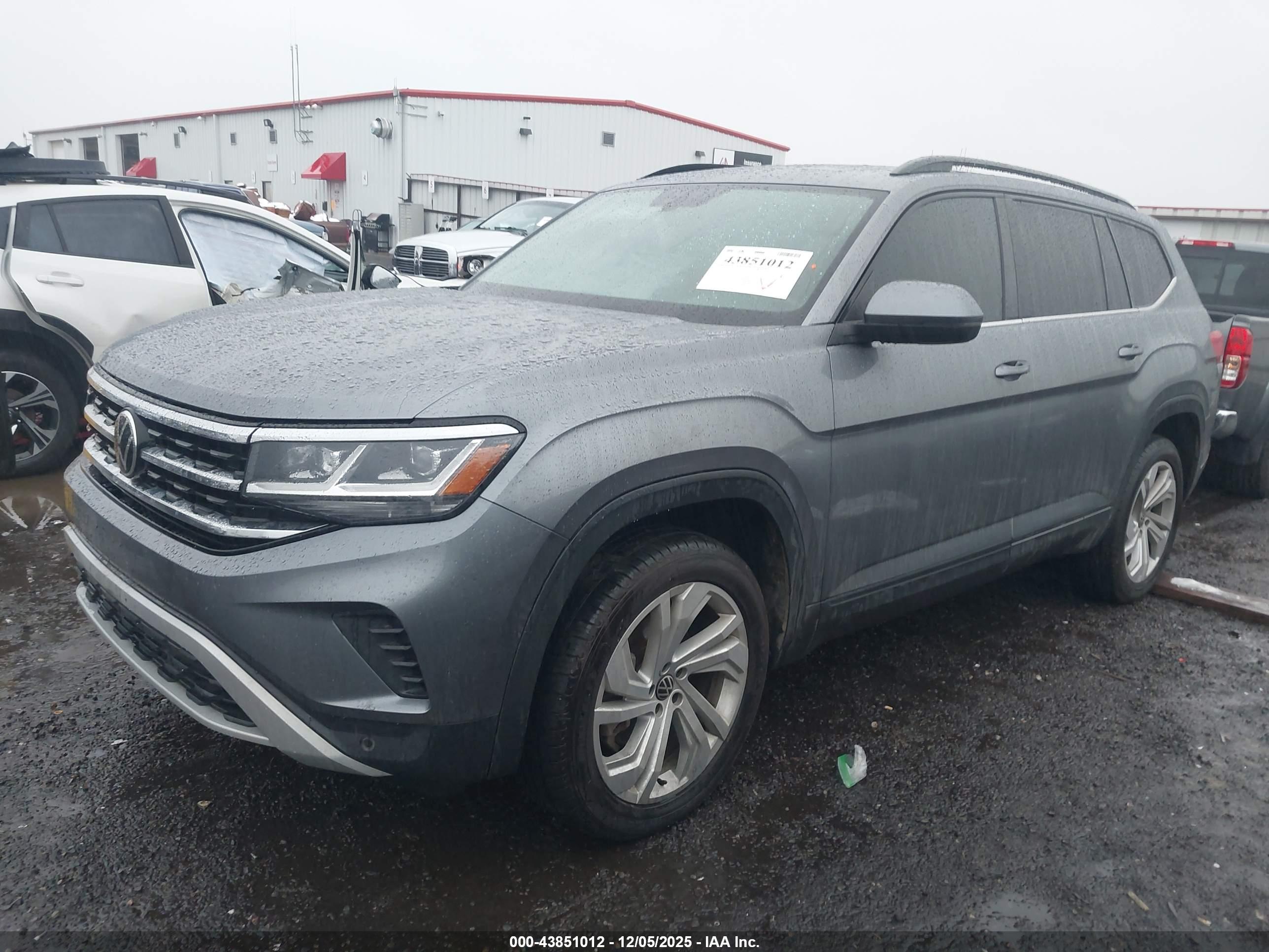 VOLKSWAGEN ATLAS image 2