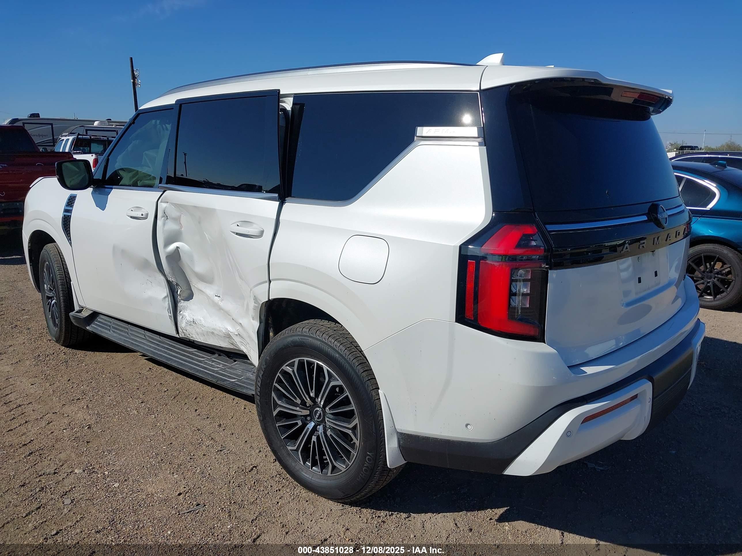 NISSAN ARMADA image 3