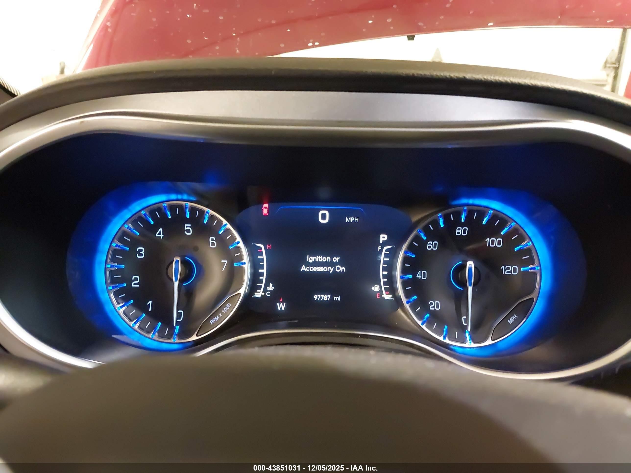 CHRYSLER PACIFICA image 7