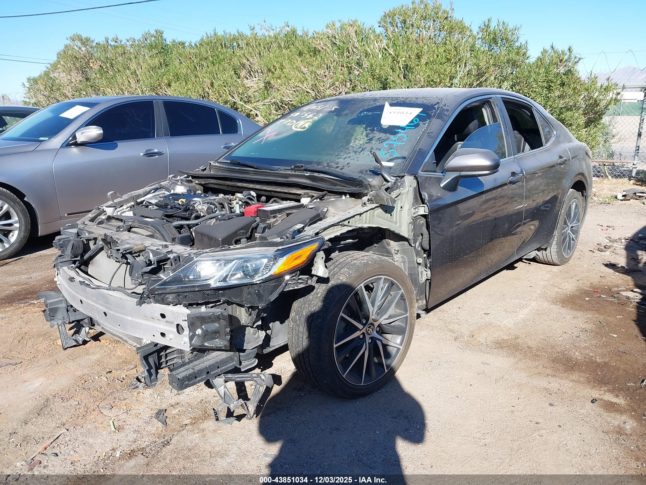TOYOTA CAMRY image 6