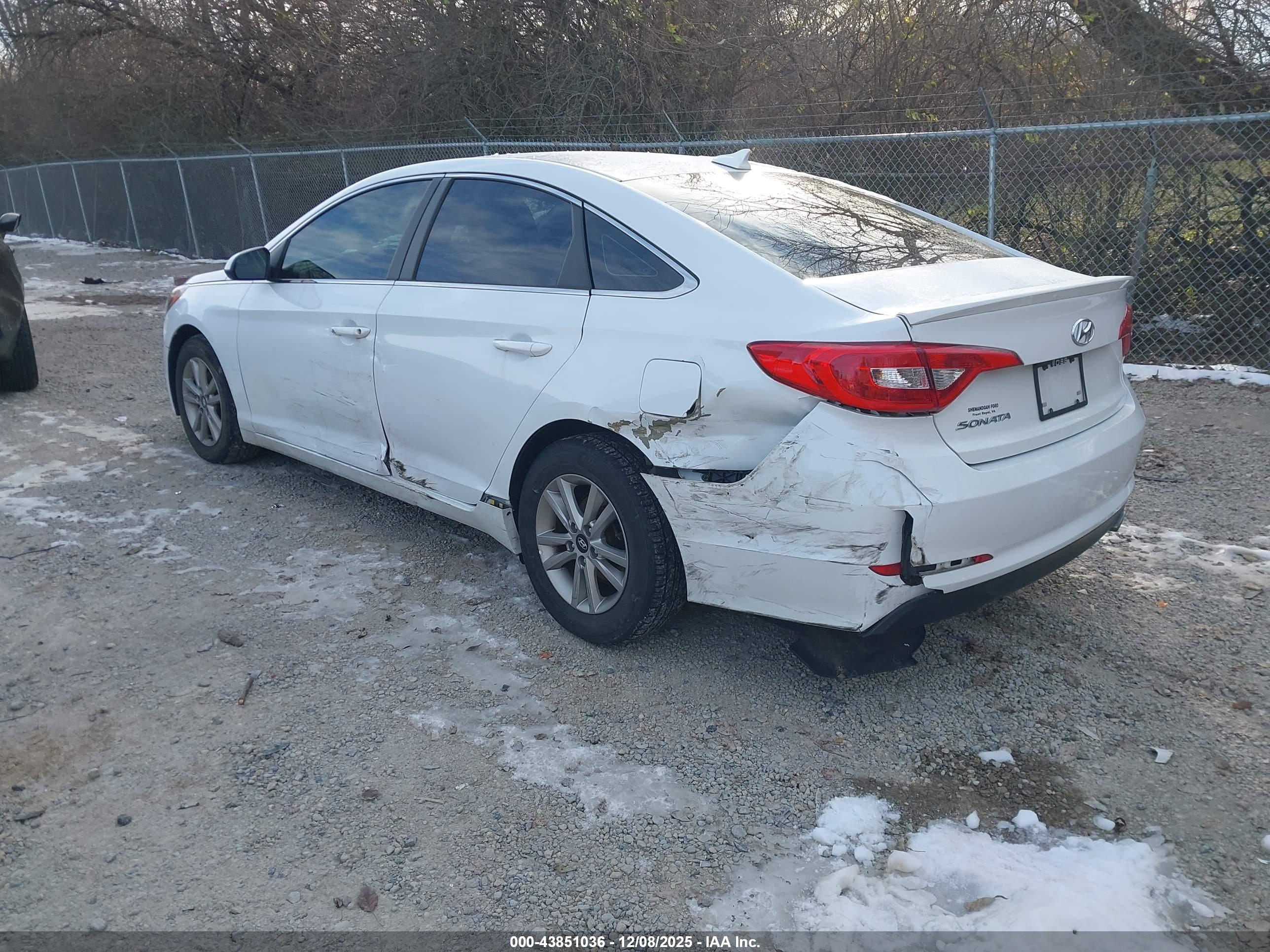 HYUNDAI SONATA image 3