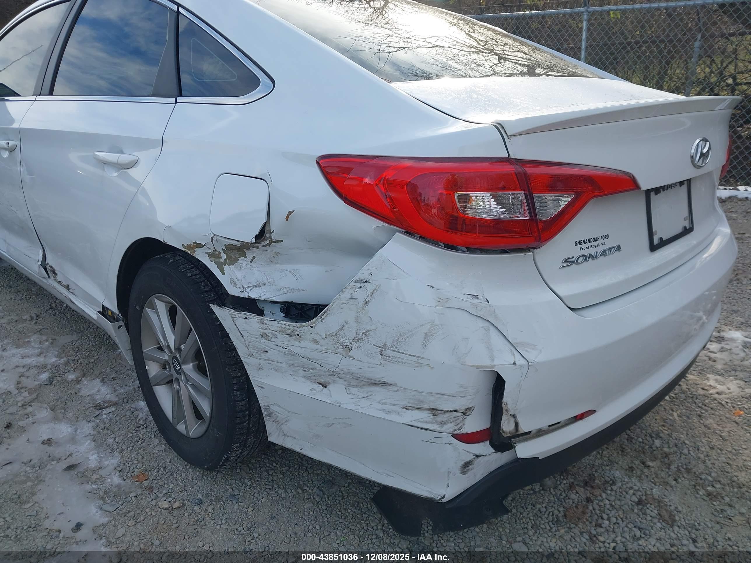 HYUNDAI SONATA image 6