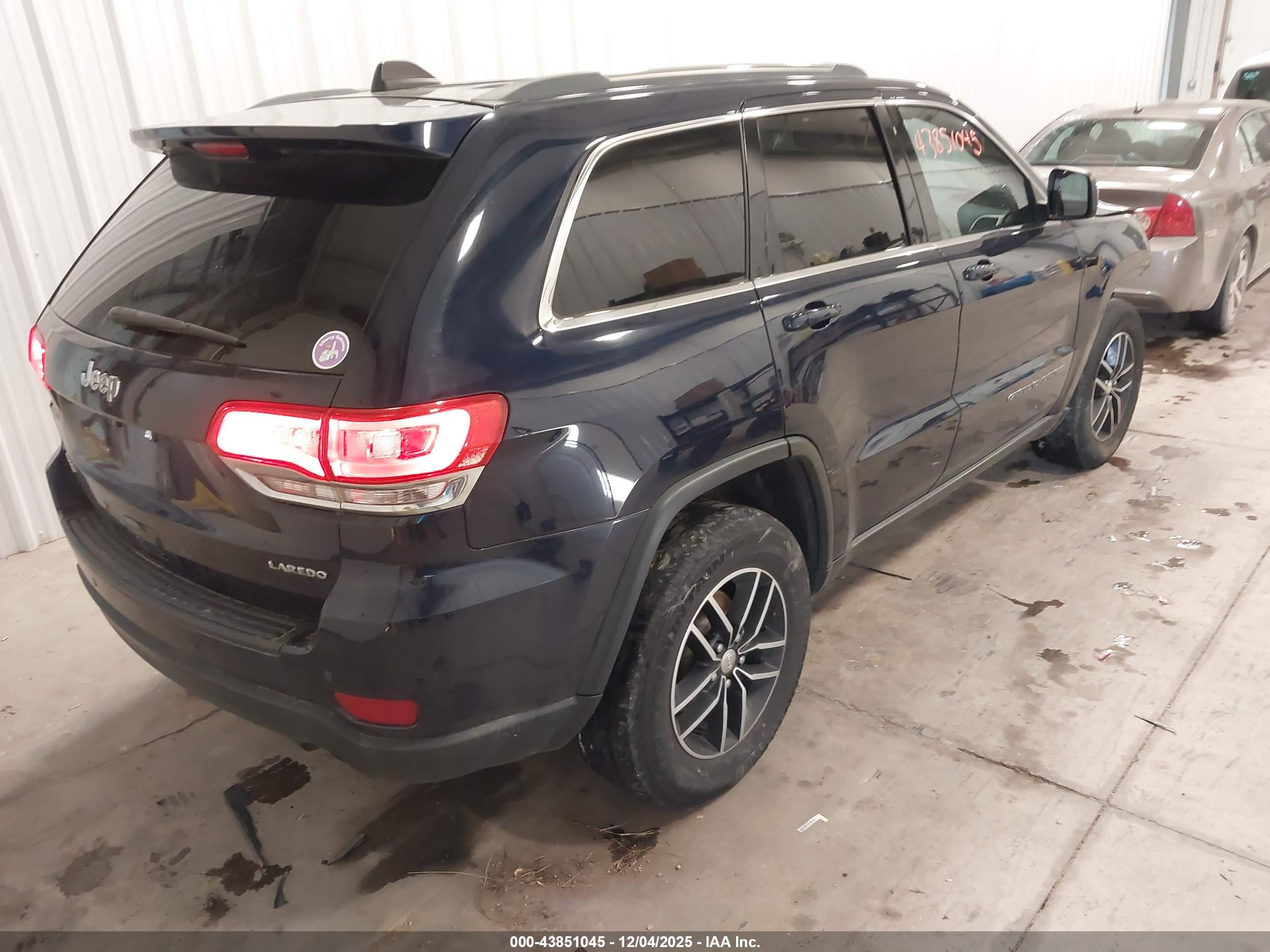 JEEP GRAND image 4