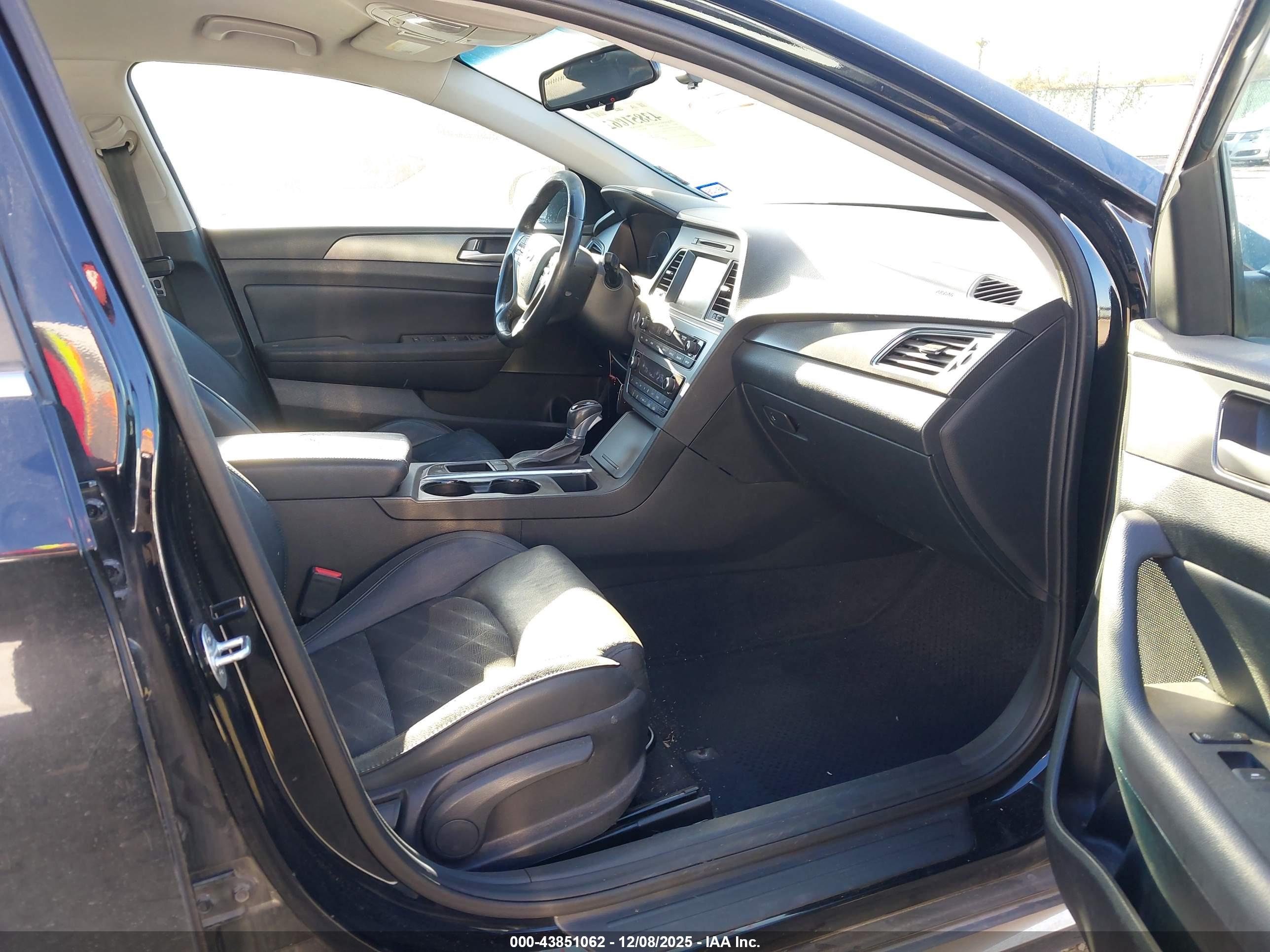 HYUNDAI SONATA image 5