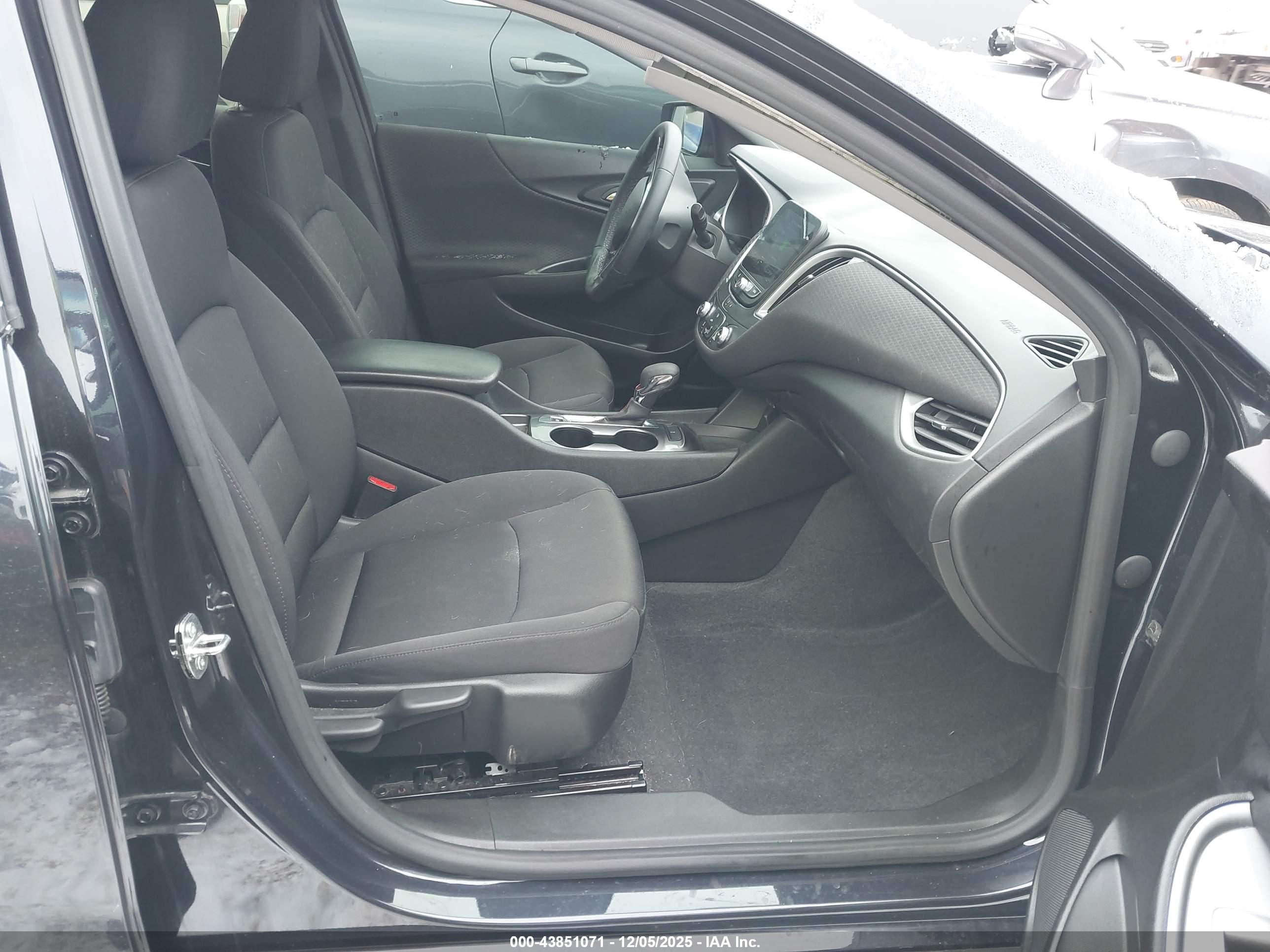 CHEVROLET MALIBU image 5