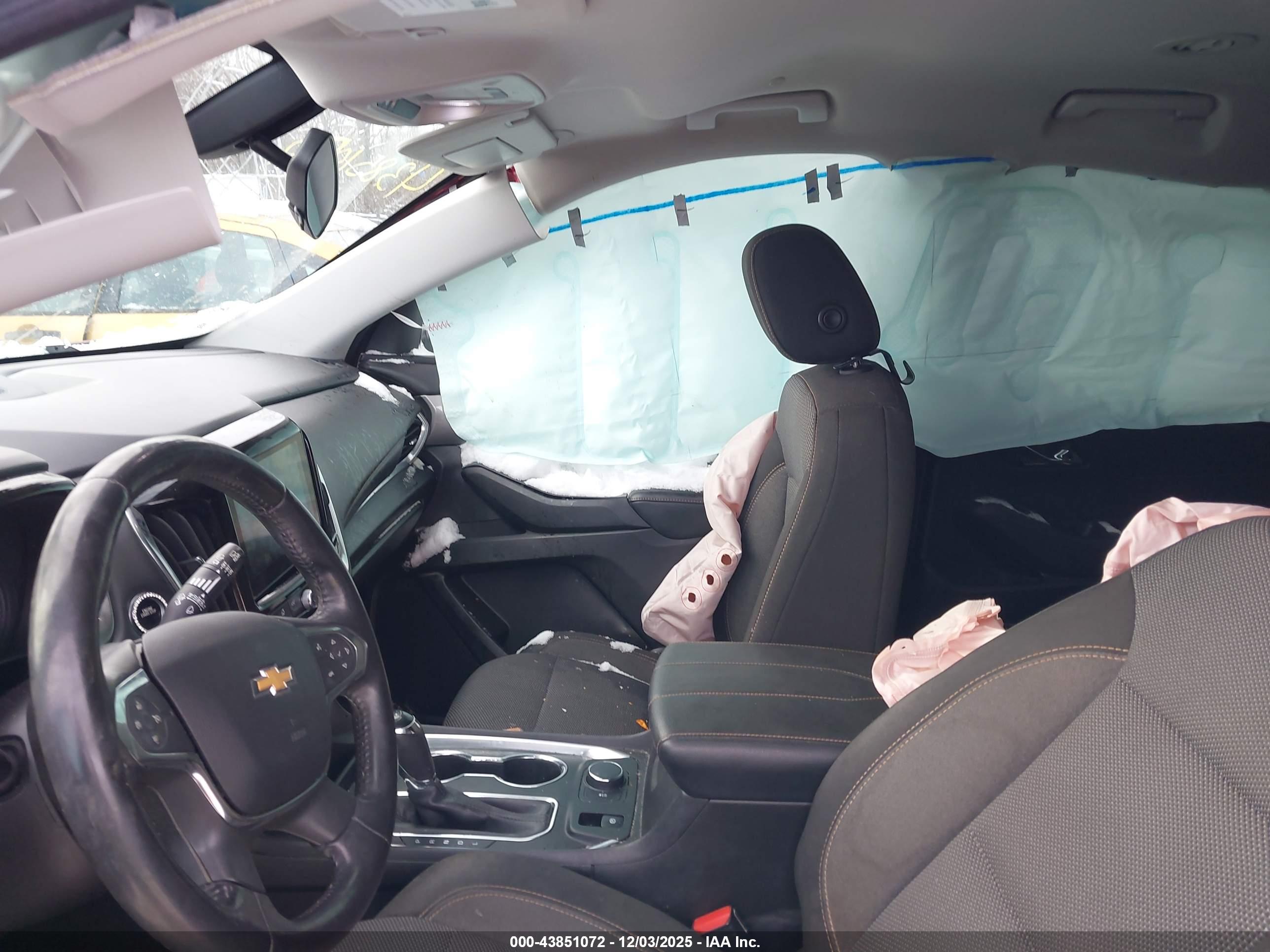 CHEVROLET TRAVERSE image 5