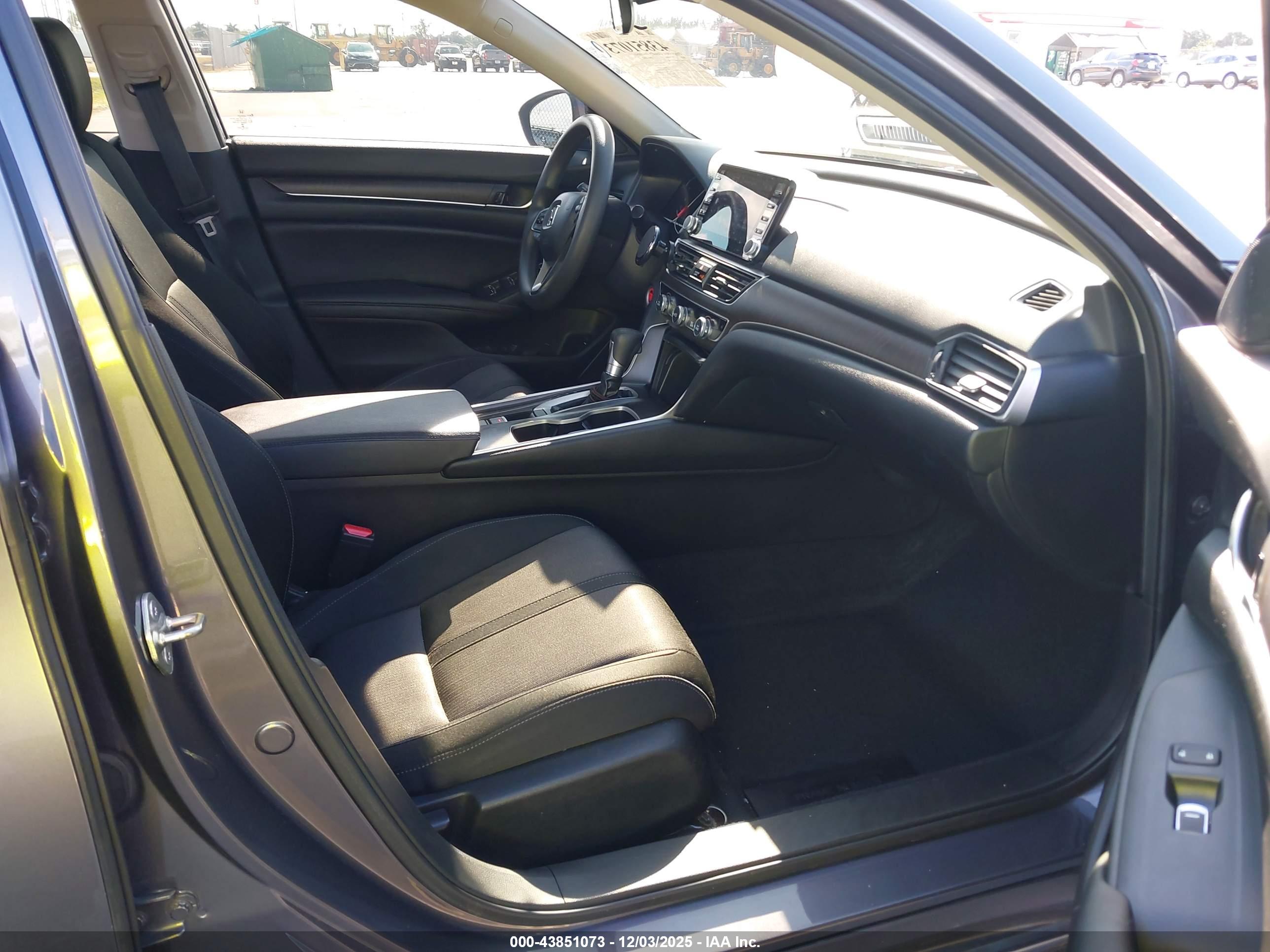 HONDA ACCORD image 5