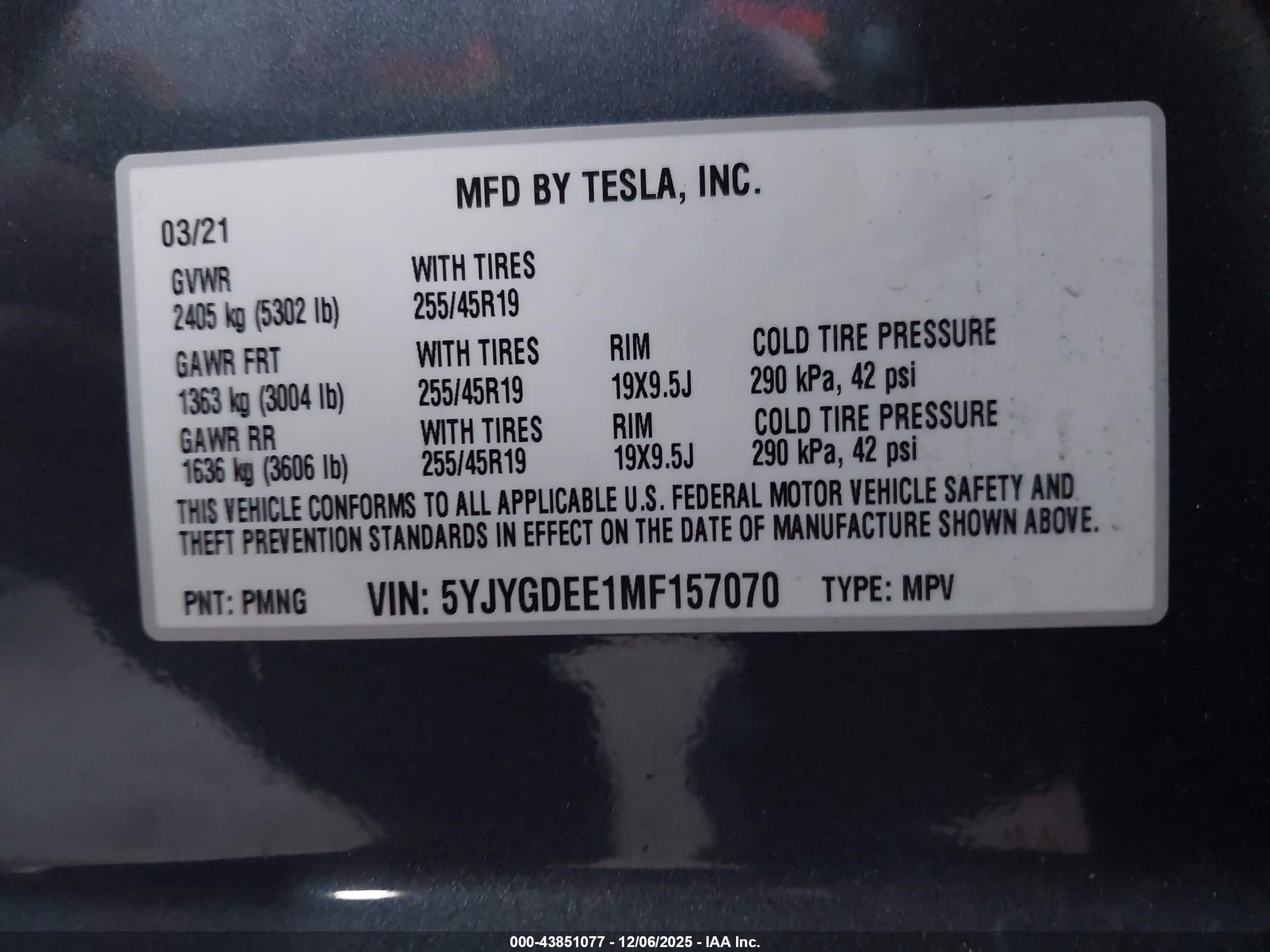 TESLA MODEL image 9