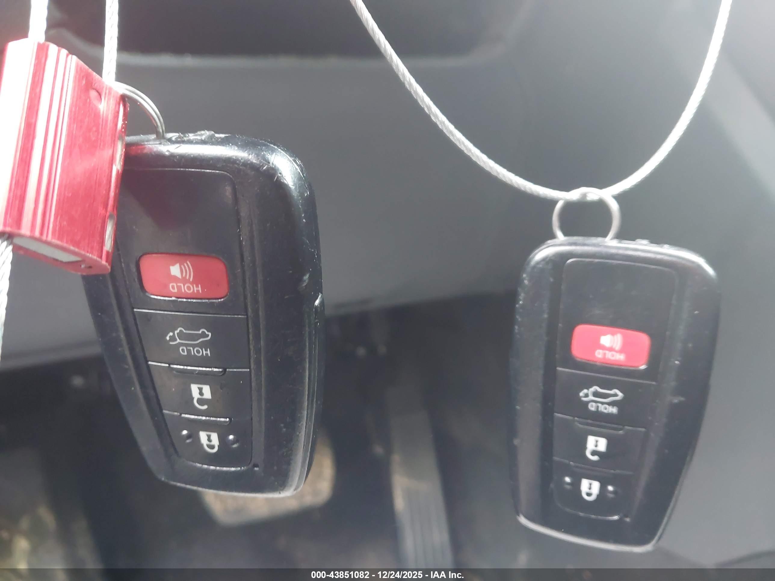 TOYOTA HIGHLANDER image 11