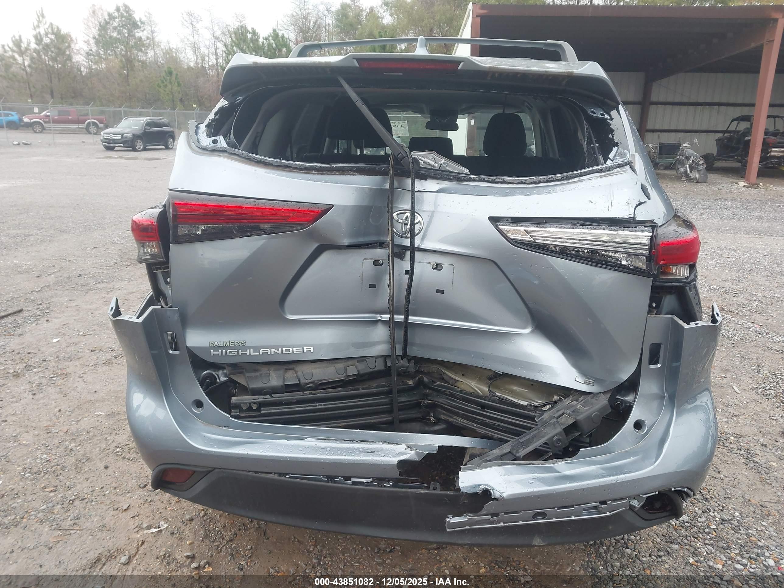 TOYOTA HIGHLANDER image 6