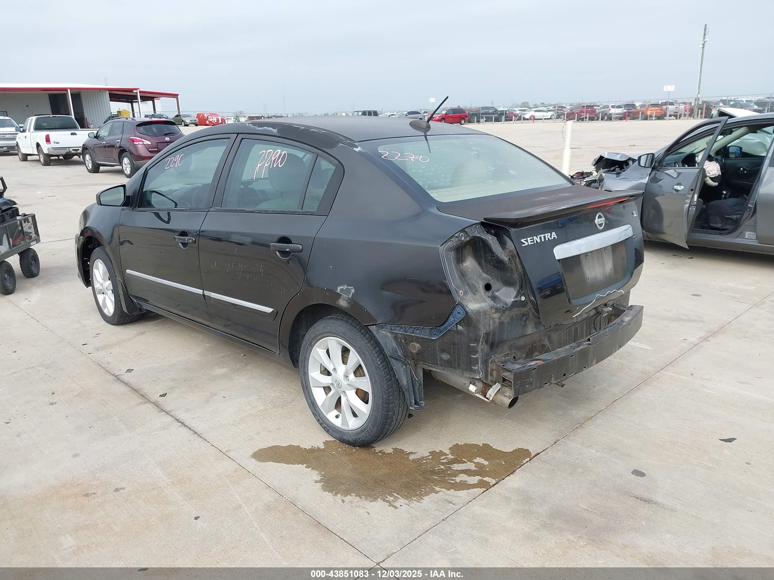 NISSAN SENTRA image 3