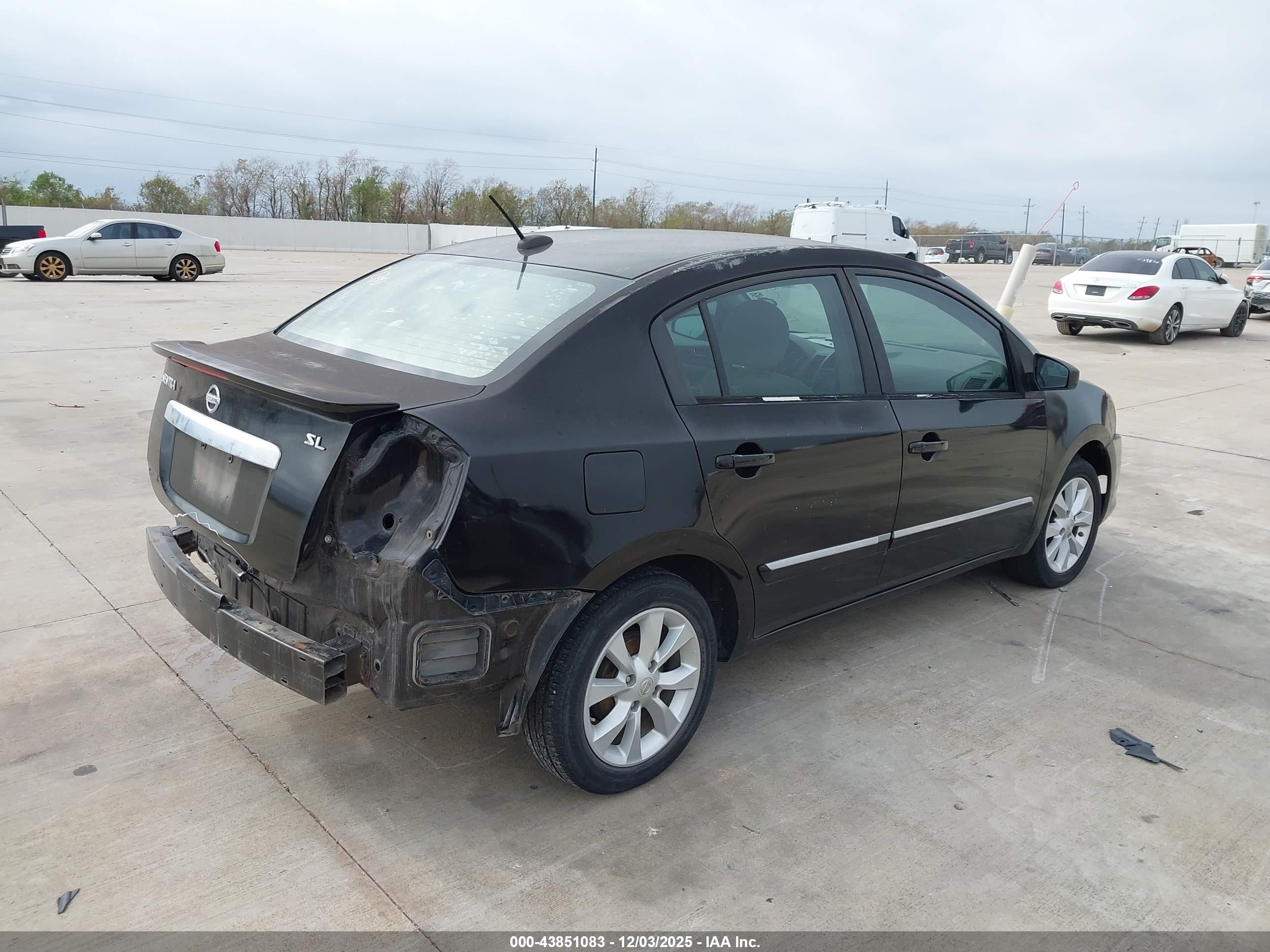 NISSAN SENTRA image 4