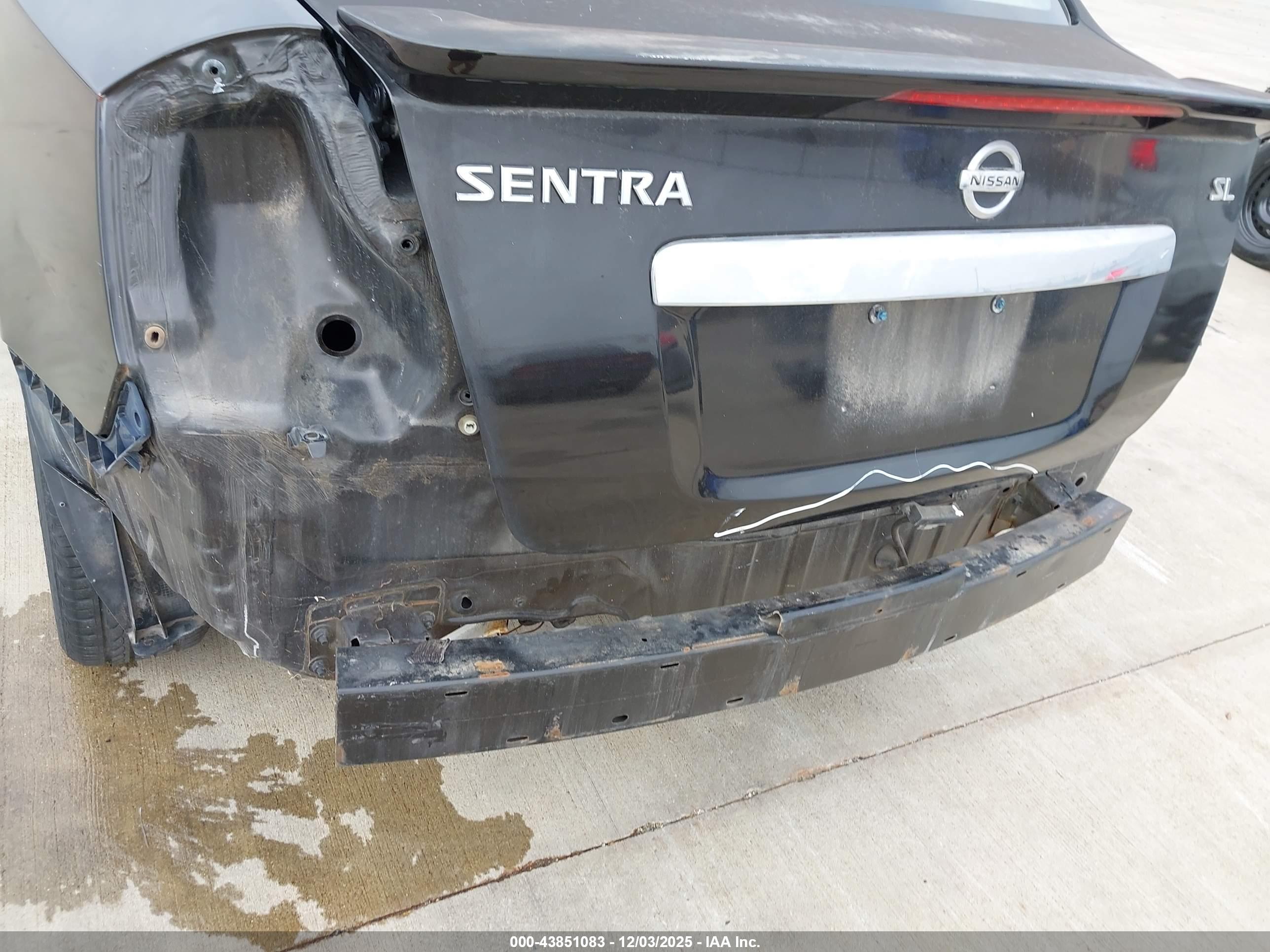 NISSAN SENTRA image 6