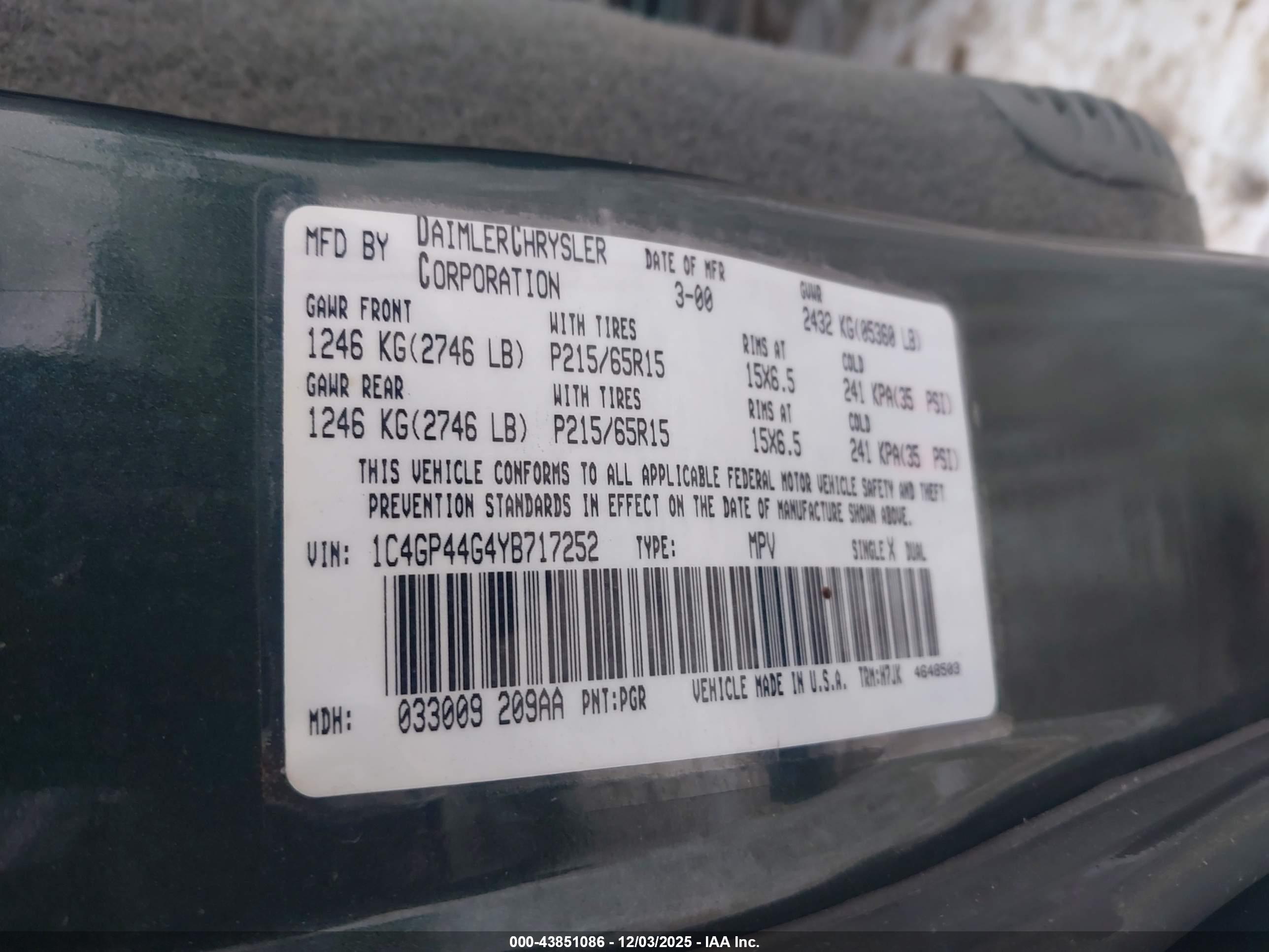 CHRYSLER TOWN image 9