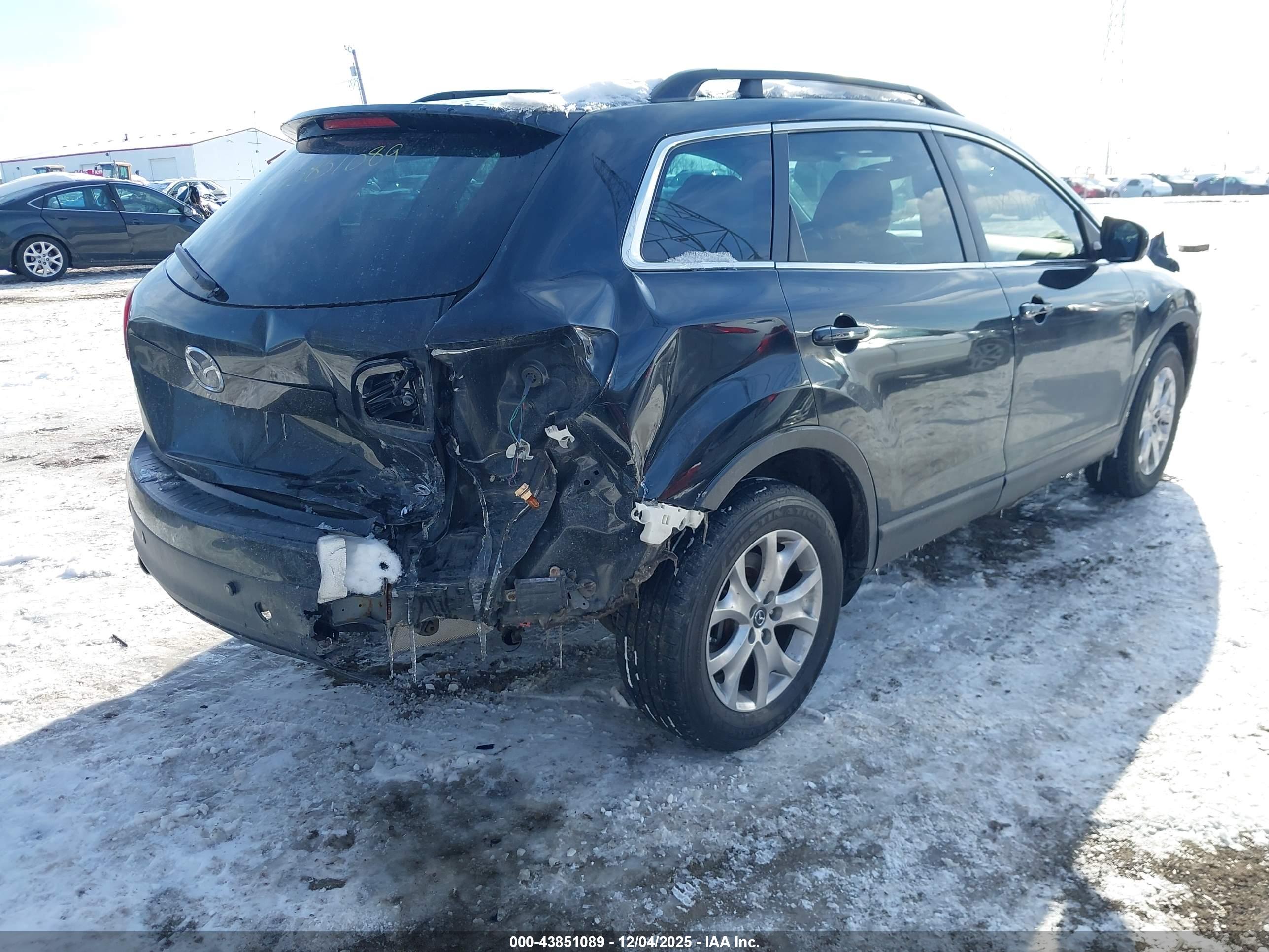 MAZDA CX-9 image 4
