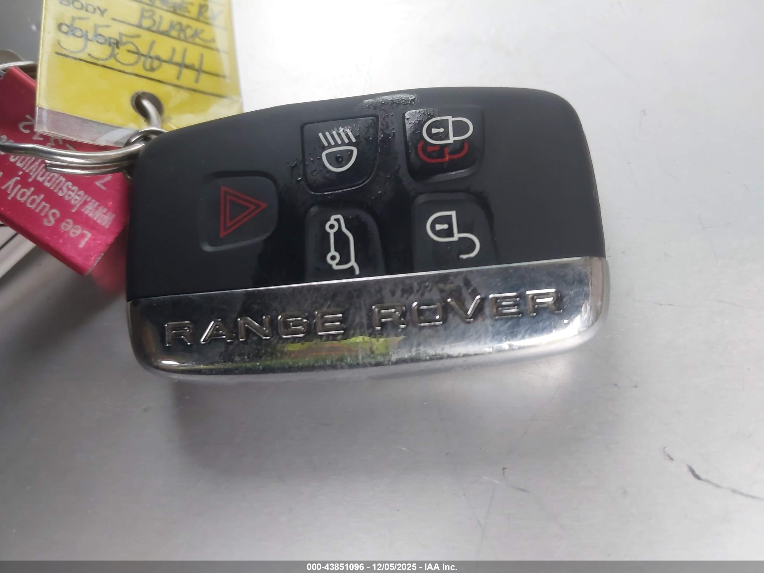 LAND ROVER image 11